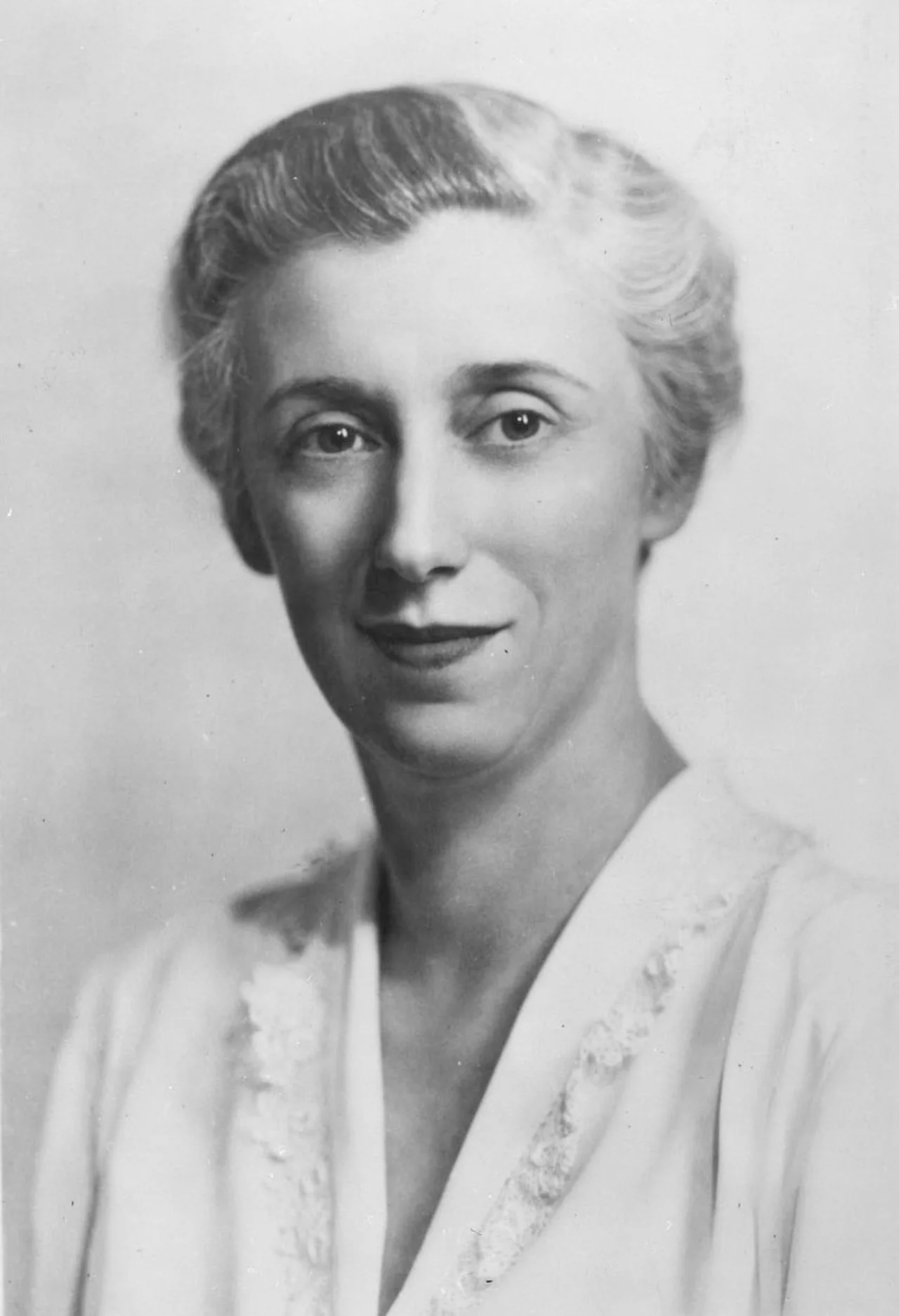 Porträt von Ellen Fairclough (1905–2004) – Gedenkseite