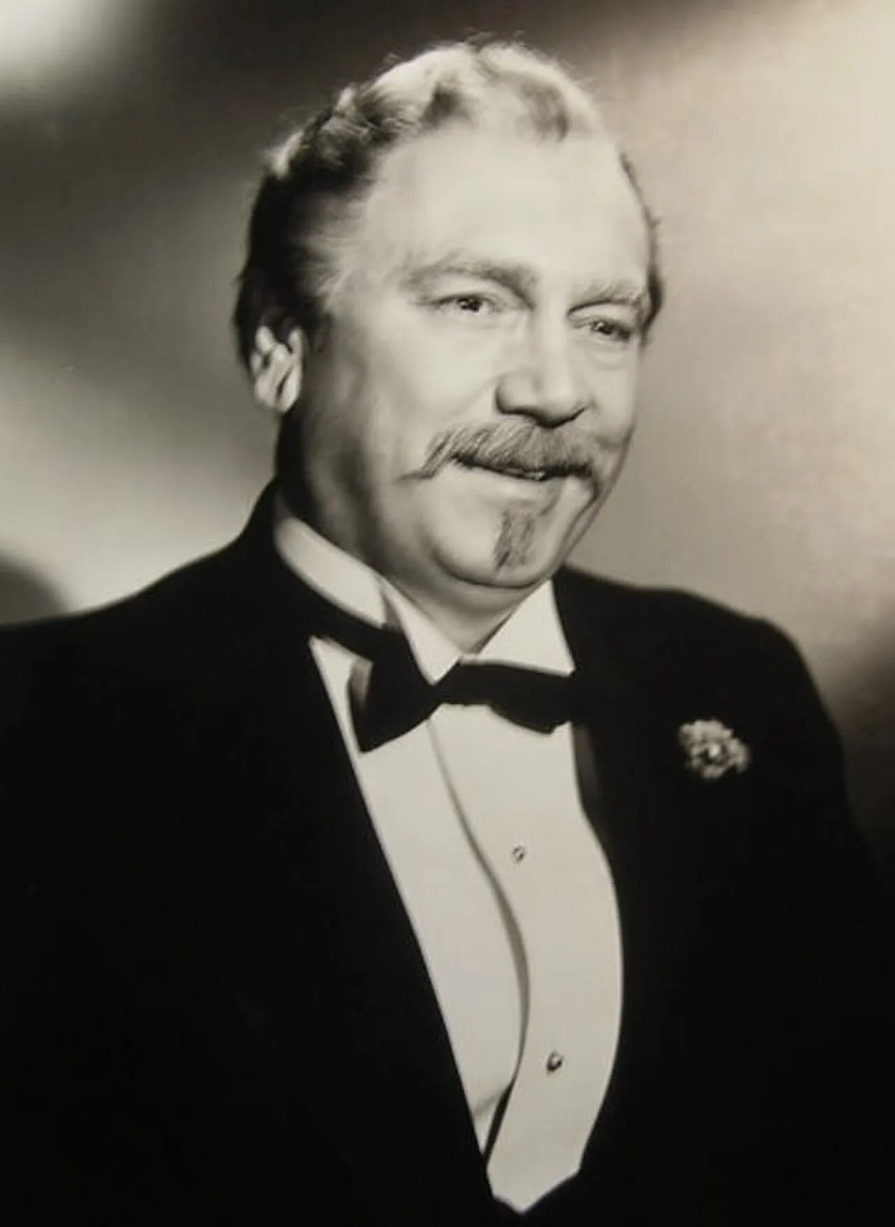 Porträt von John Alexander (1897–1982) – Gedenkseite