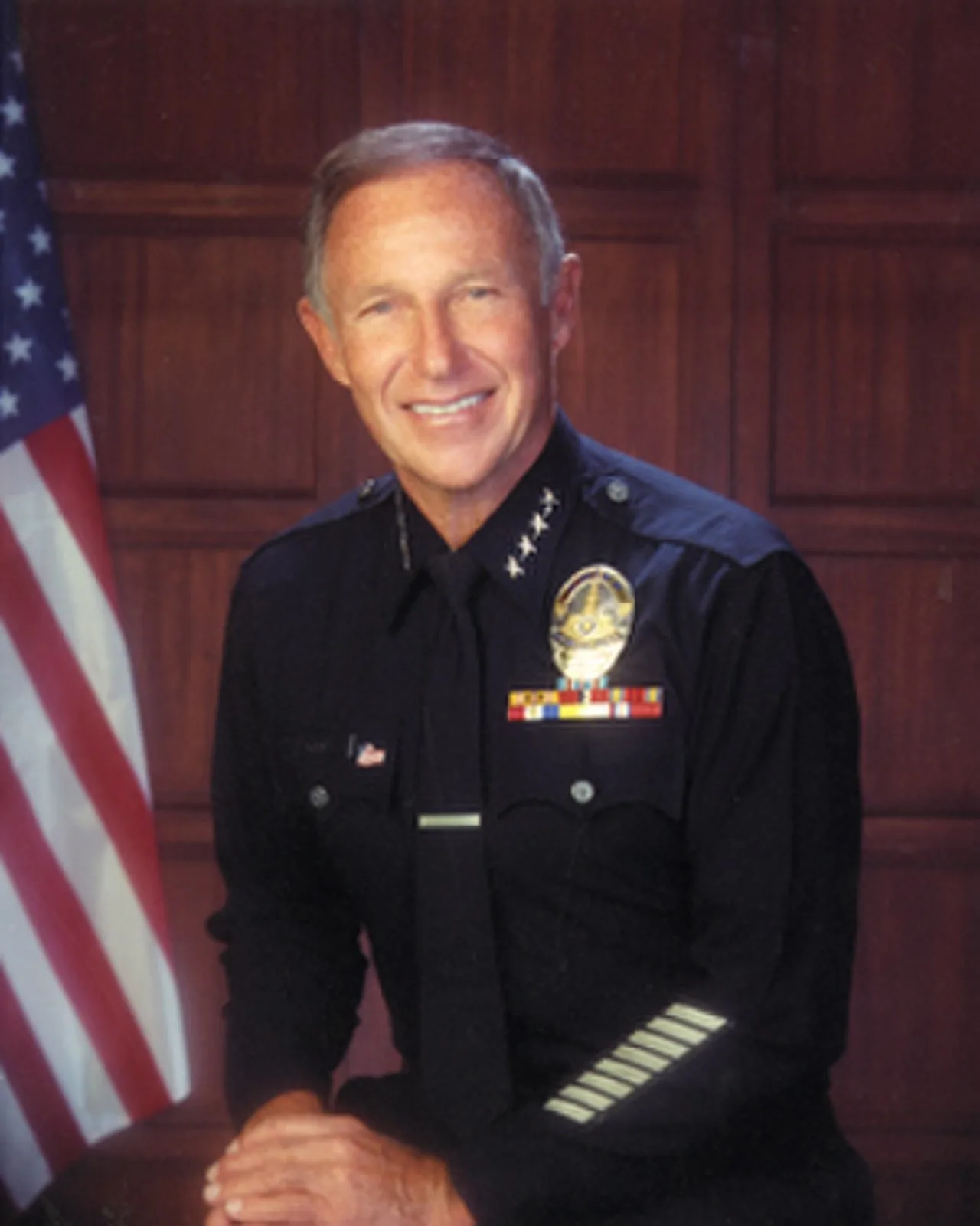 Porträt von Daryl Gates (1926–2010) – Gedenkseite