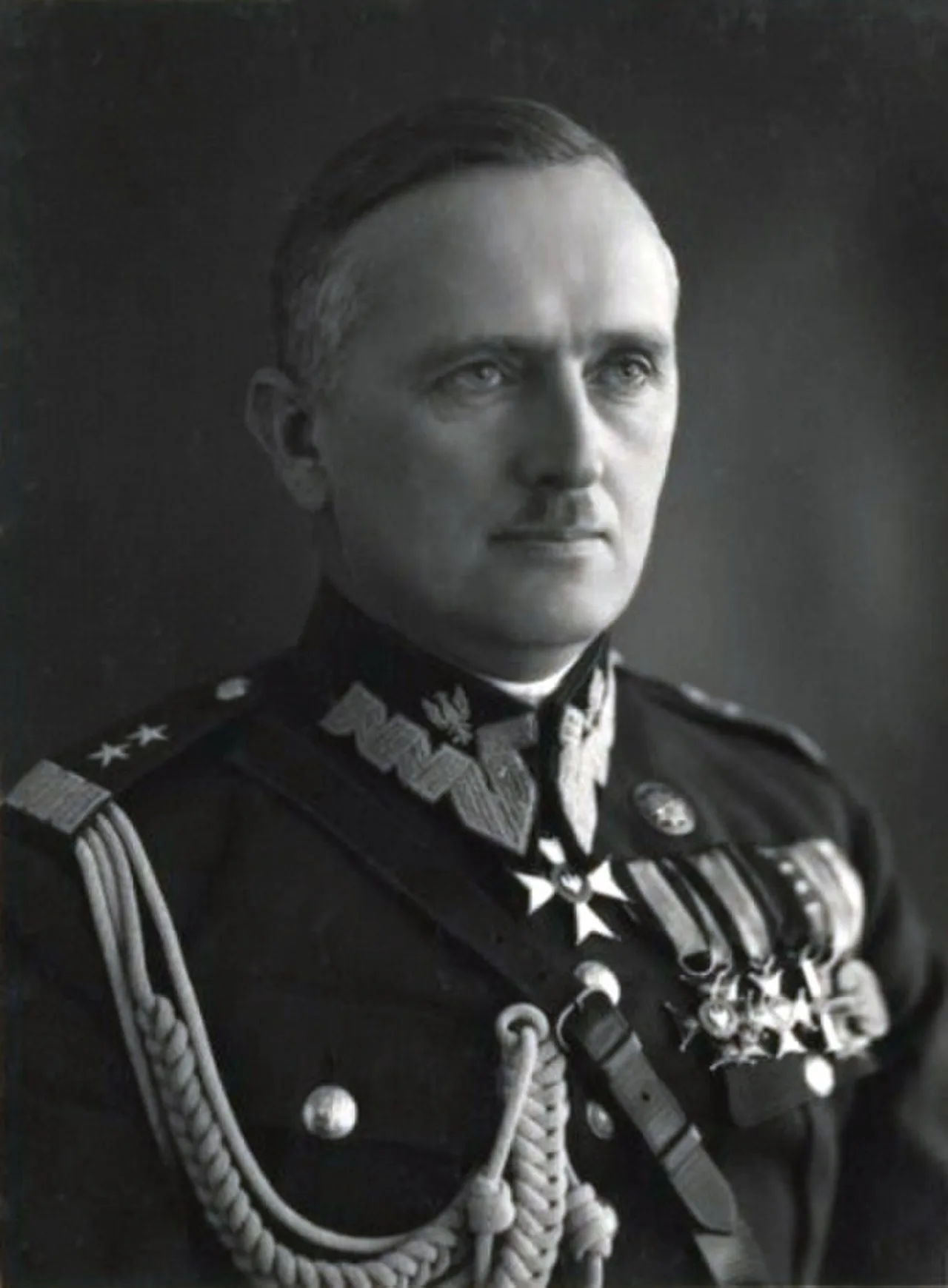 Porträt von Stefan Dąb-Biernacki (1890–1959) – Gedenkseite