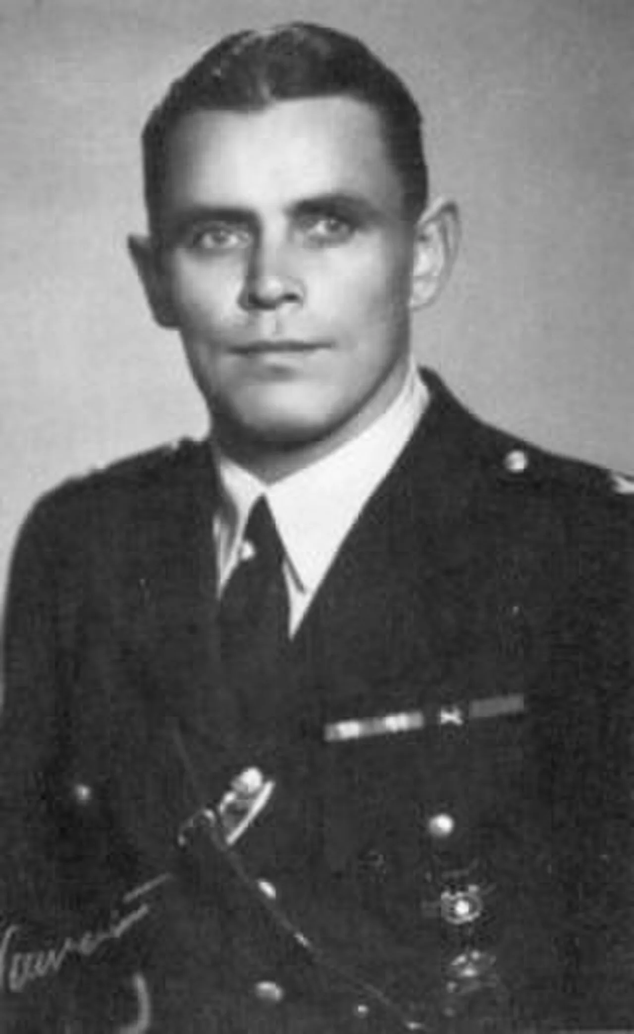 Porträt von Oiva Tuominen (1908–1976) – Gedenkseite