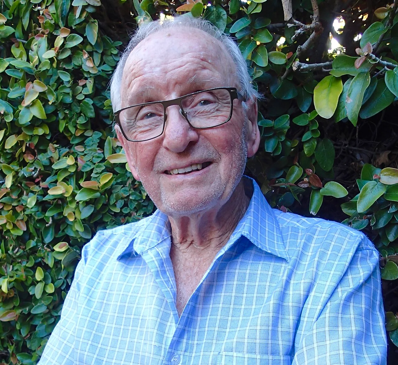 Porträt von Maurice Gee (1931–2025) – Gedenkseite