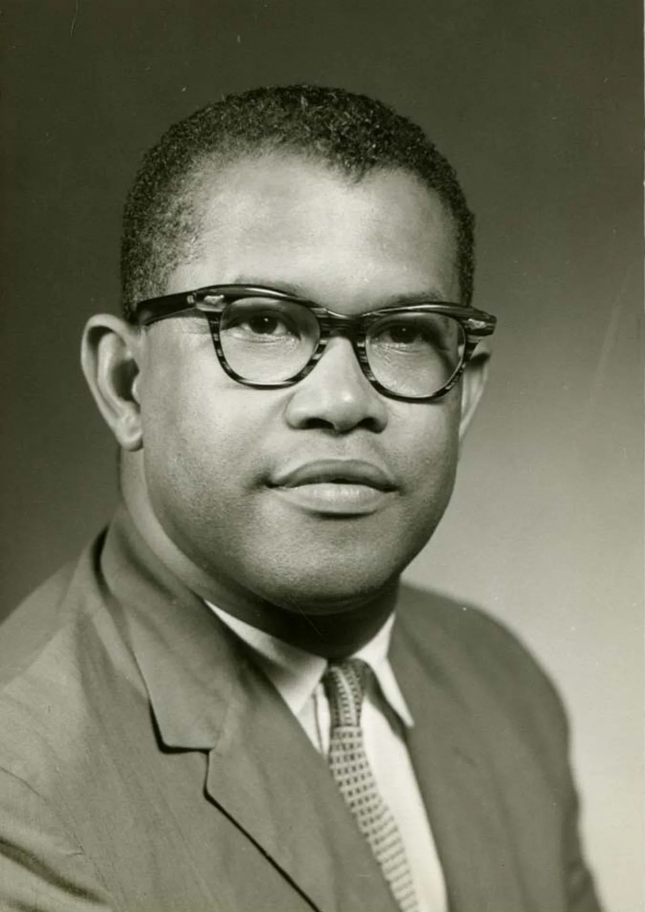Porträt von Vivian Wilson Henderson (1923–1976) – Gedenkseite