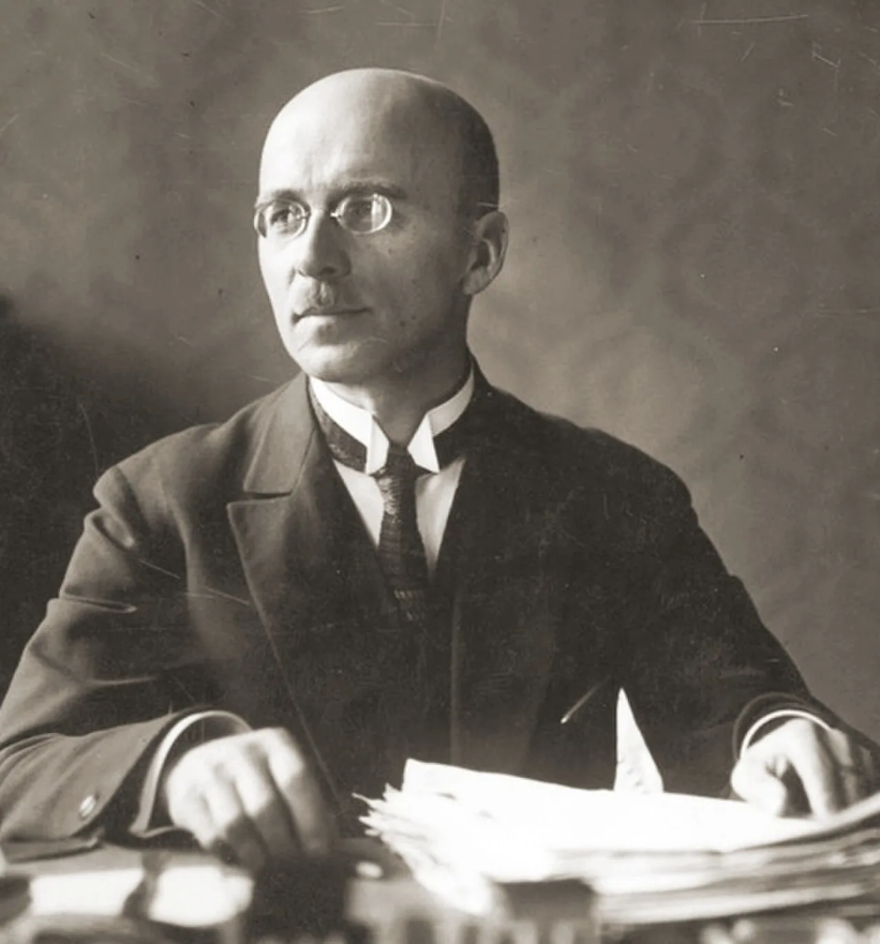 Porträt von Jan Stanisław Jankowski (1882–1953) – Gedenkseite