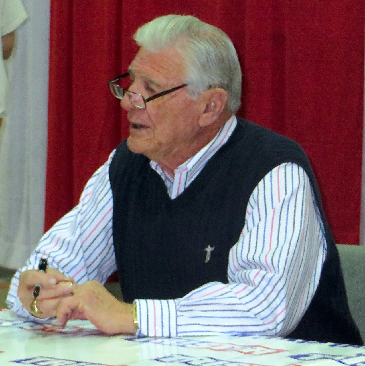 Porträt von Hugh McElhenny (1928–2022) – Gedenkseite