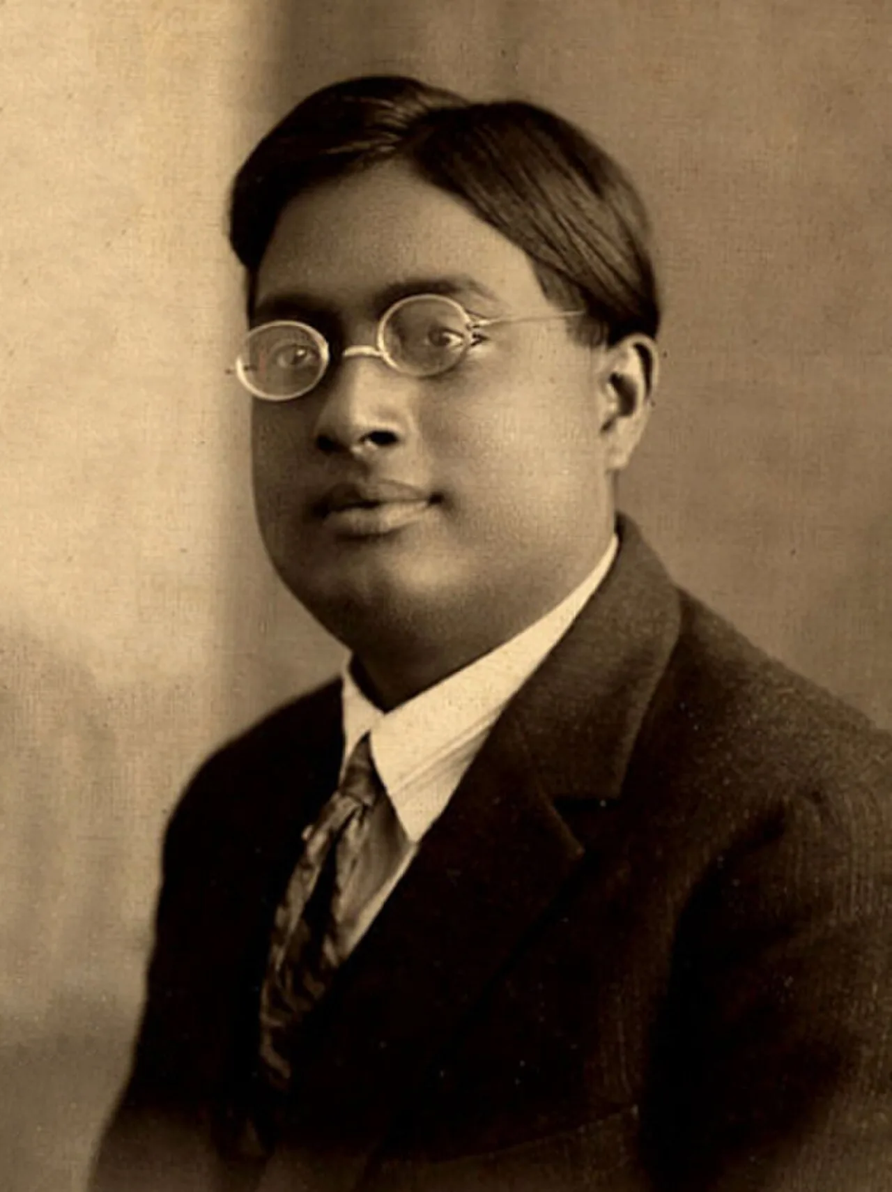Portrait of Satyendranath Bose (1894–1974) – memorial page
