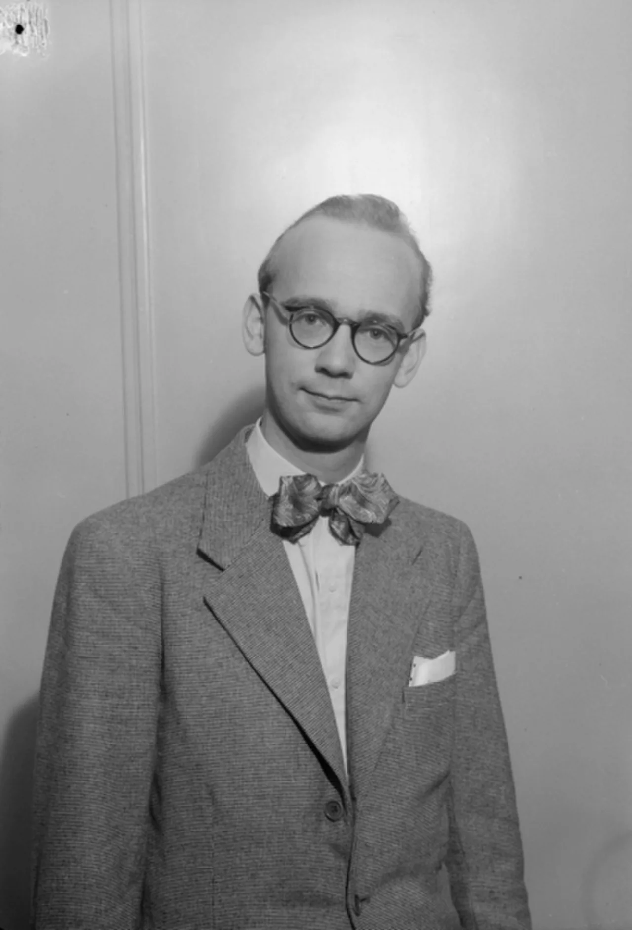Porträt von Jon Ola Norbom (1923–2020) – Gedenkseite