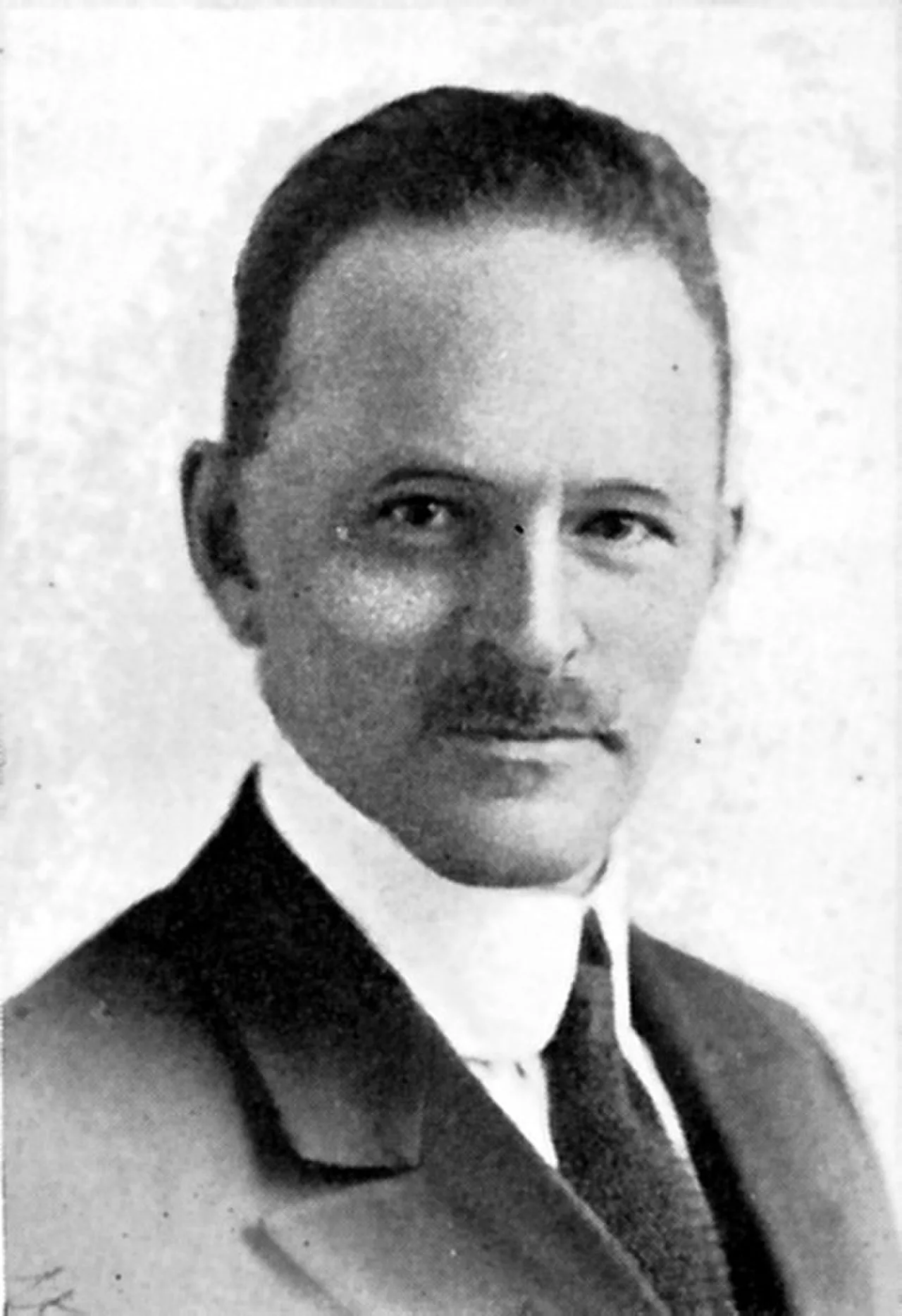 Portrait of Erik Colban (1876–1956) – memorial page