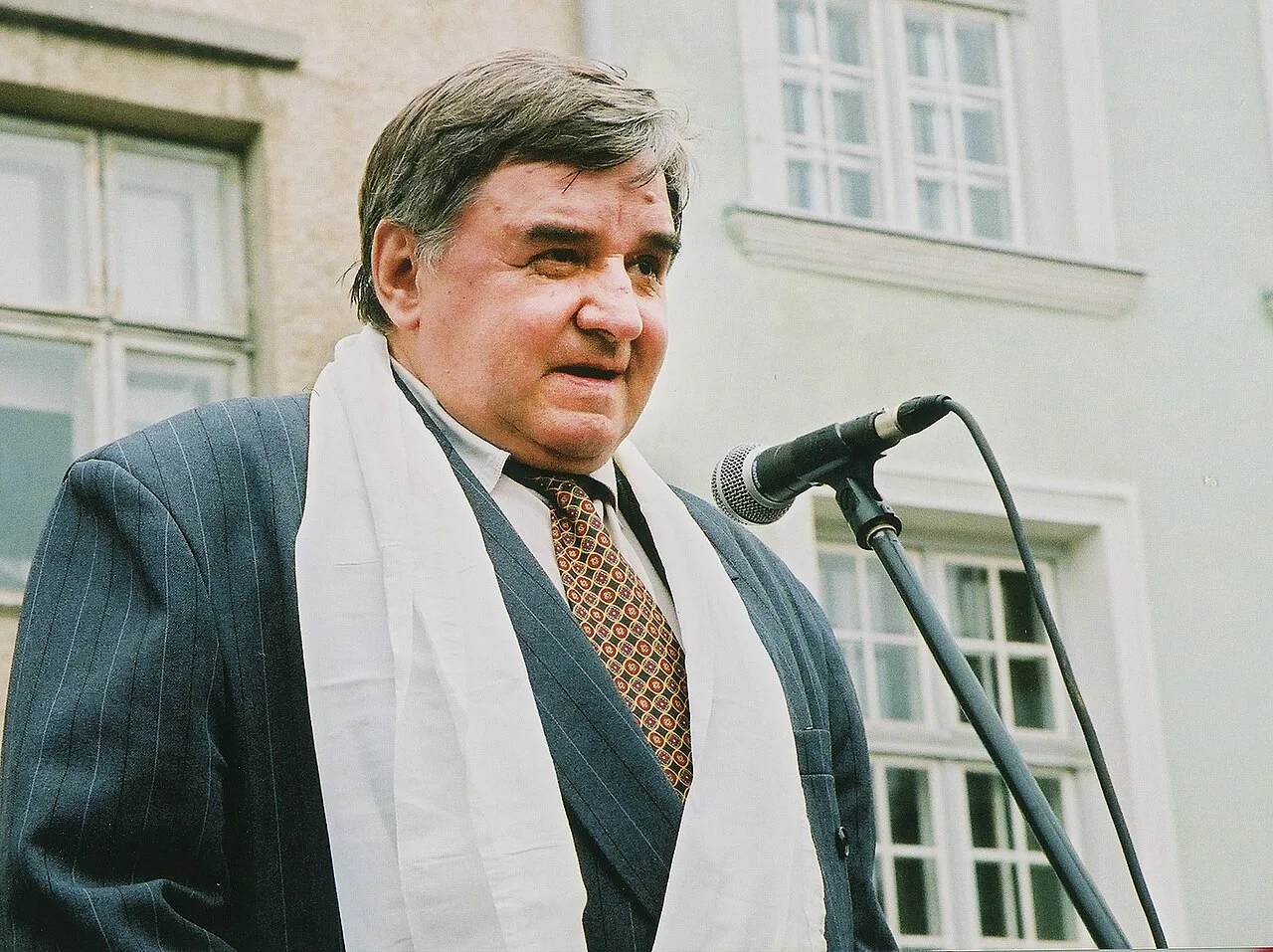Porträt von Linnart Mäll (1938–2010) – Gedenkseite