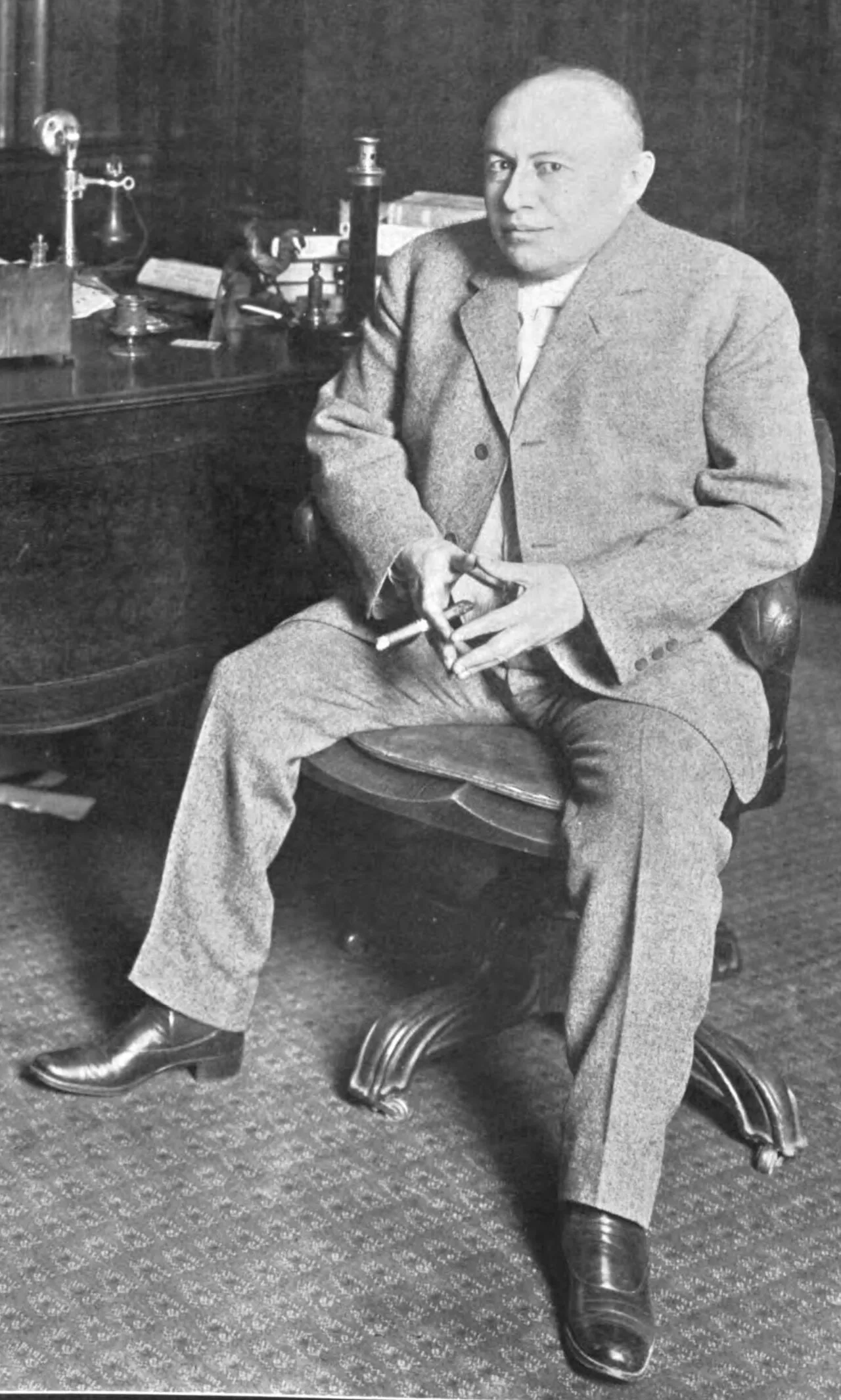 Porträt von A. L. Erlanger (1859–1930) – Gedenkseite