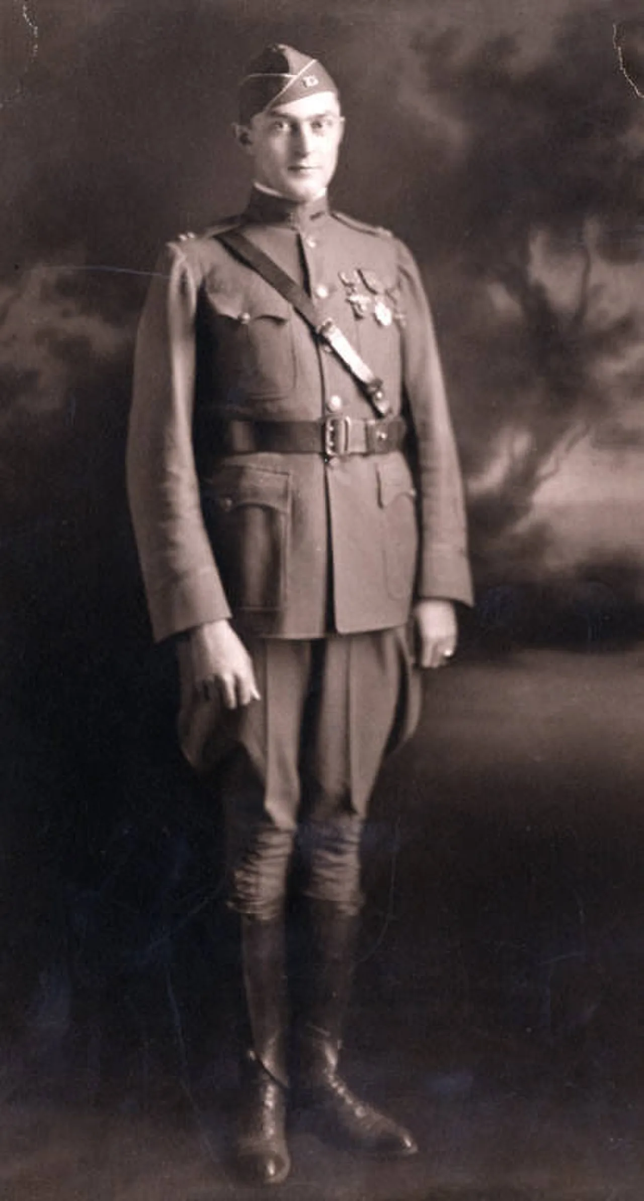 Portrait of Alfred D. Barksdale (1892–1972) – memorial page