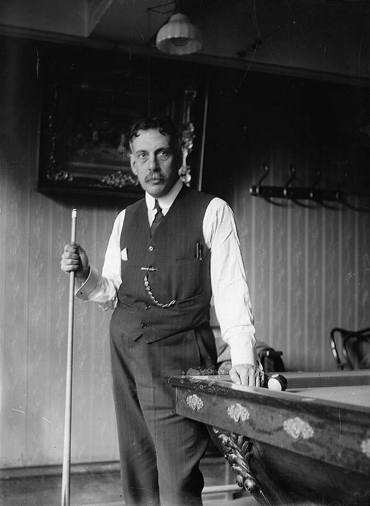 Portrait of Alfredo de Oro (1863–1948) – memorial page