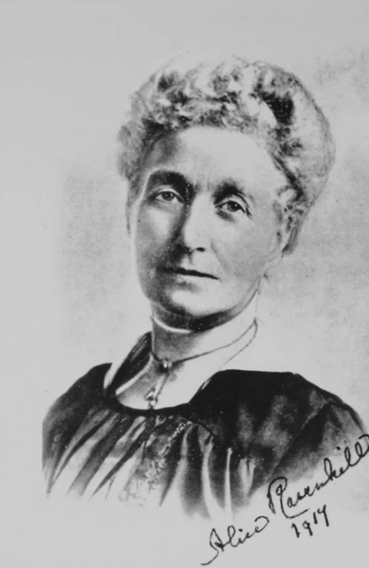 Portrait of Alice Ravenhill (1859–1954) – memorial page