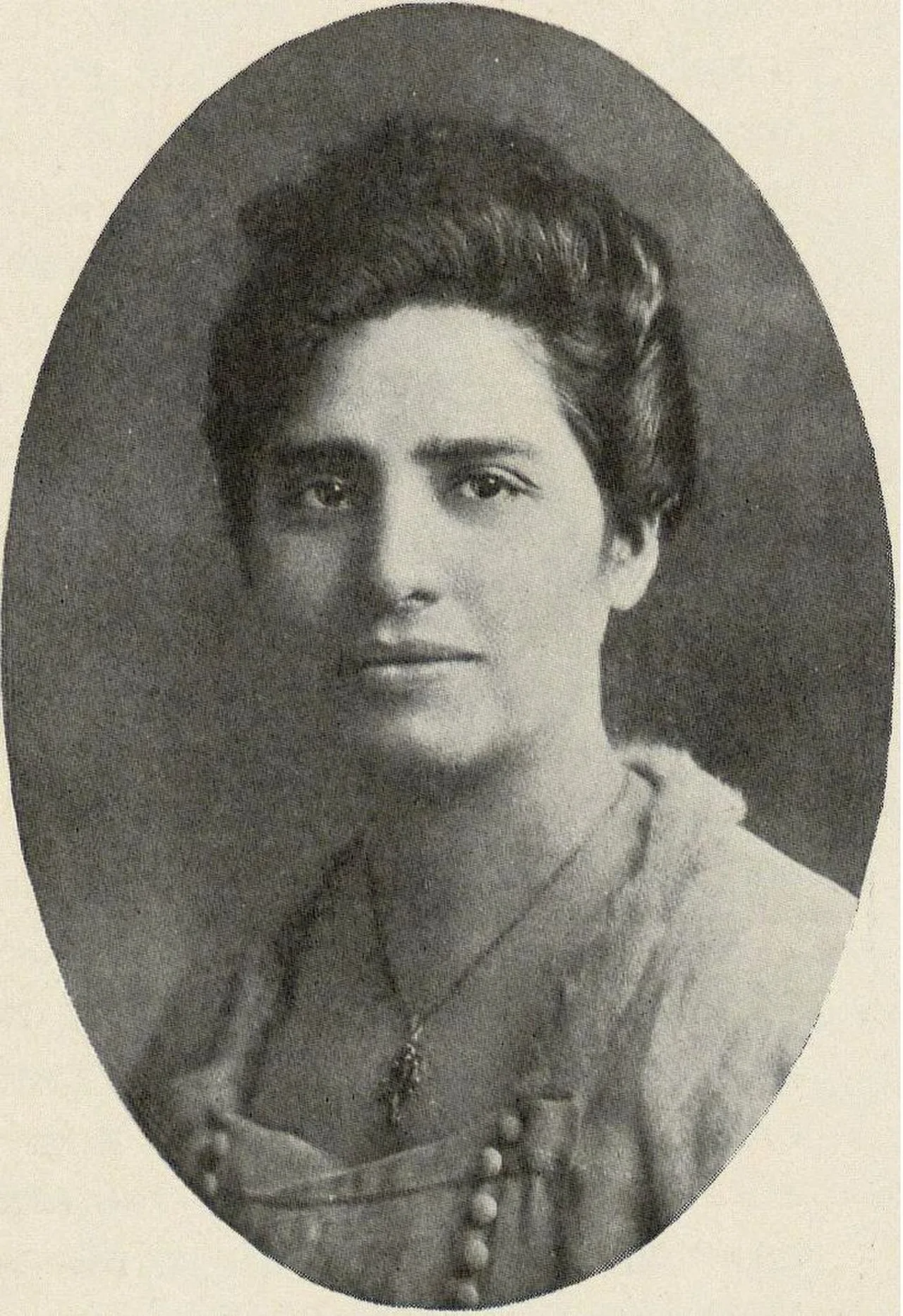 Portrait of Amanda Labarca (1886–1975) – memorial page