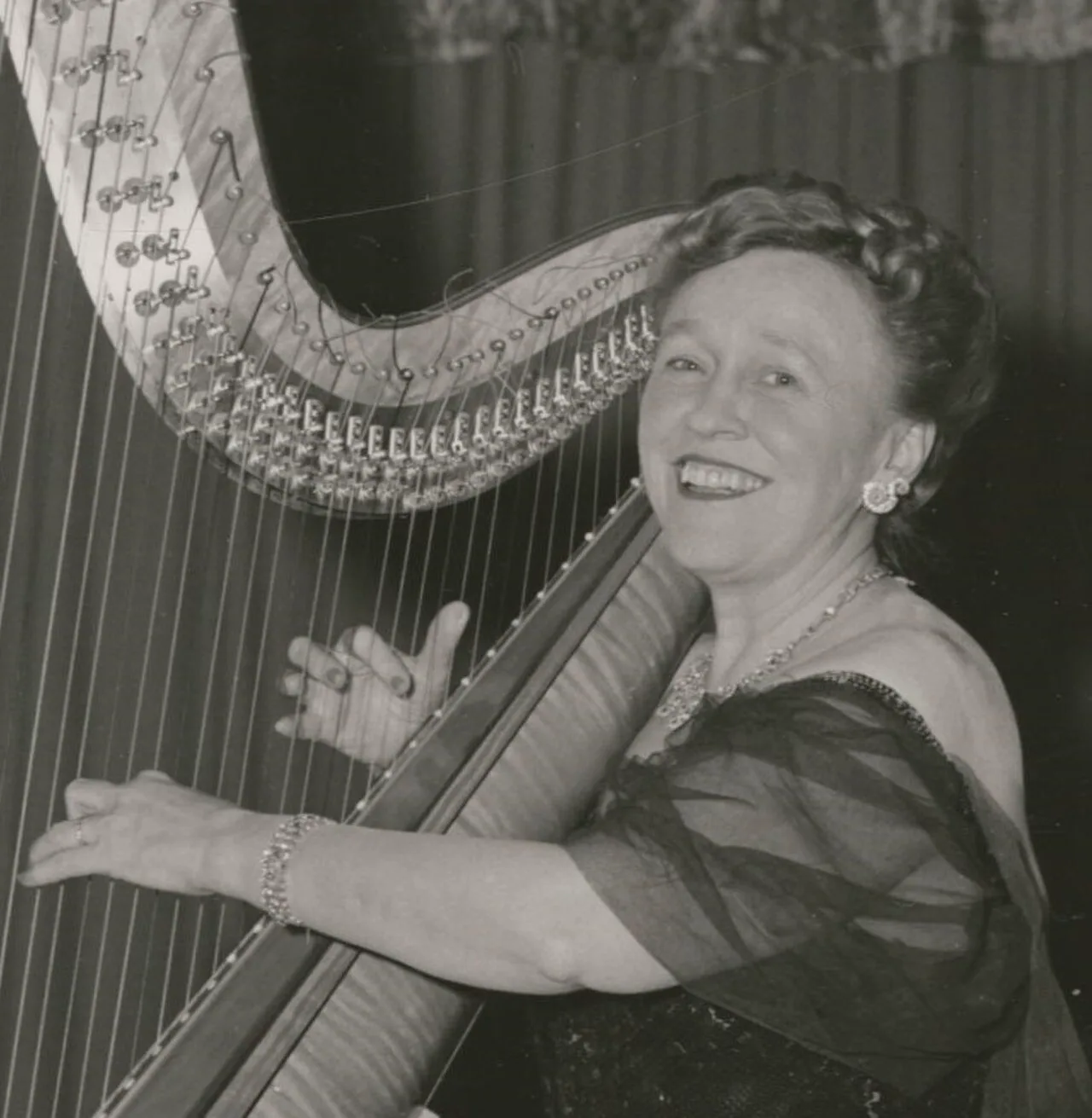 Porträt von Mildred Dilling (1894–1982) – Gedenkseite