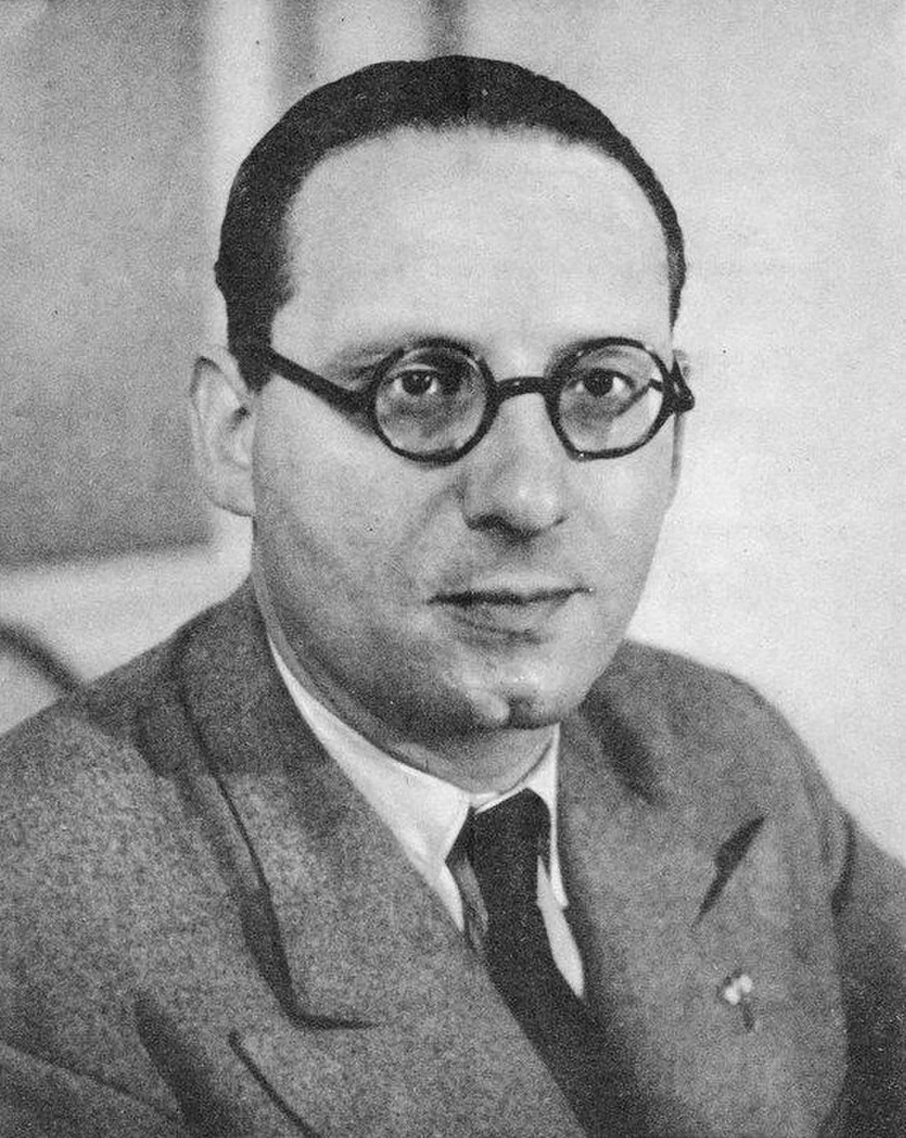 Portrait of Pierre Pucheu (1899–1944) – memorial page