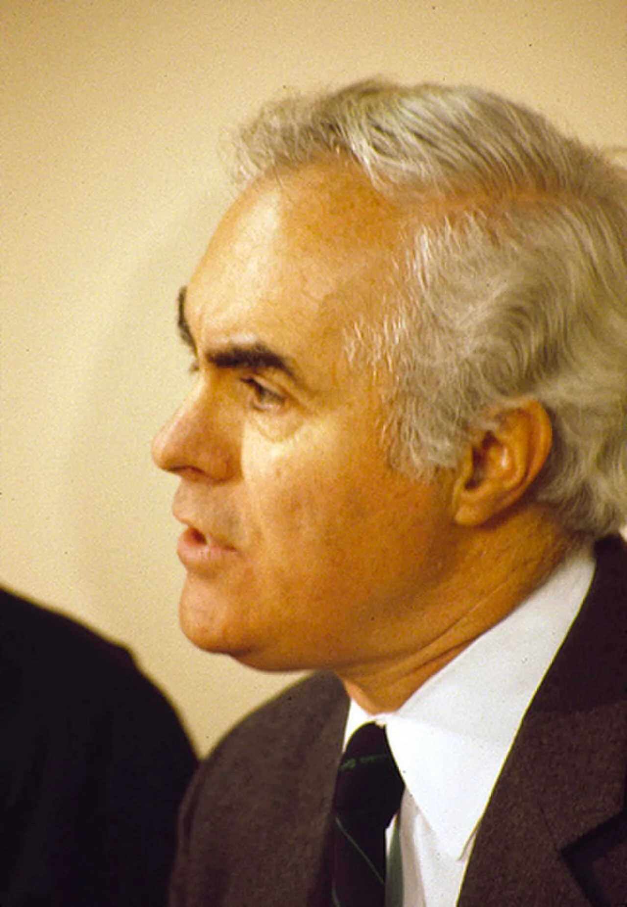 Porträt von Robert P. Casey (1932–2000) – Gedenkseite