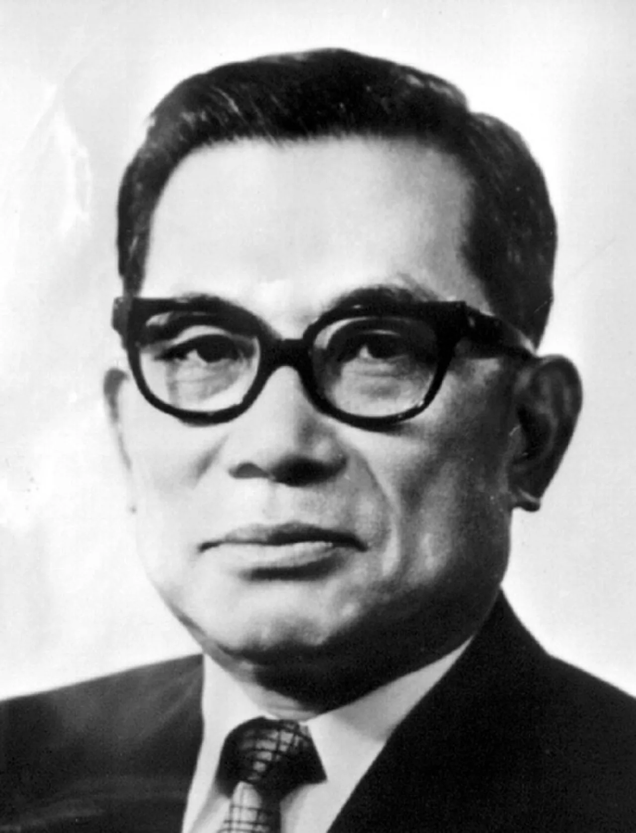 Portrait of Paik Too-chin (1908–1993) – memorial page
