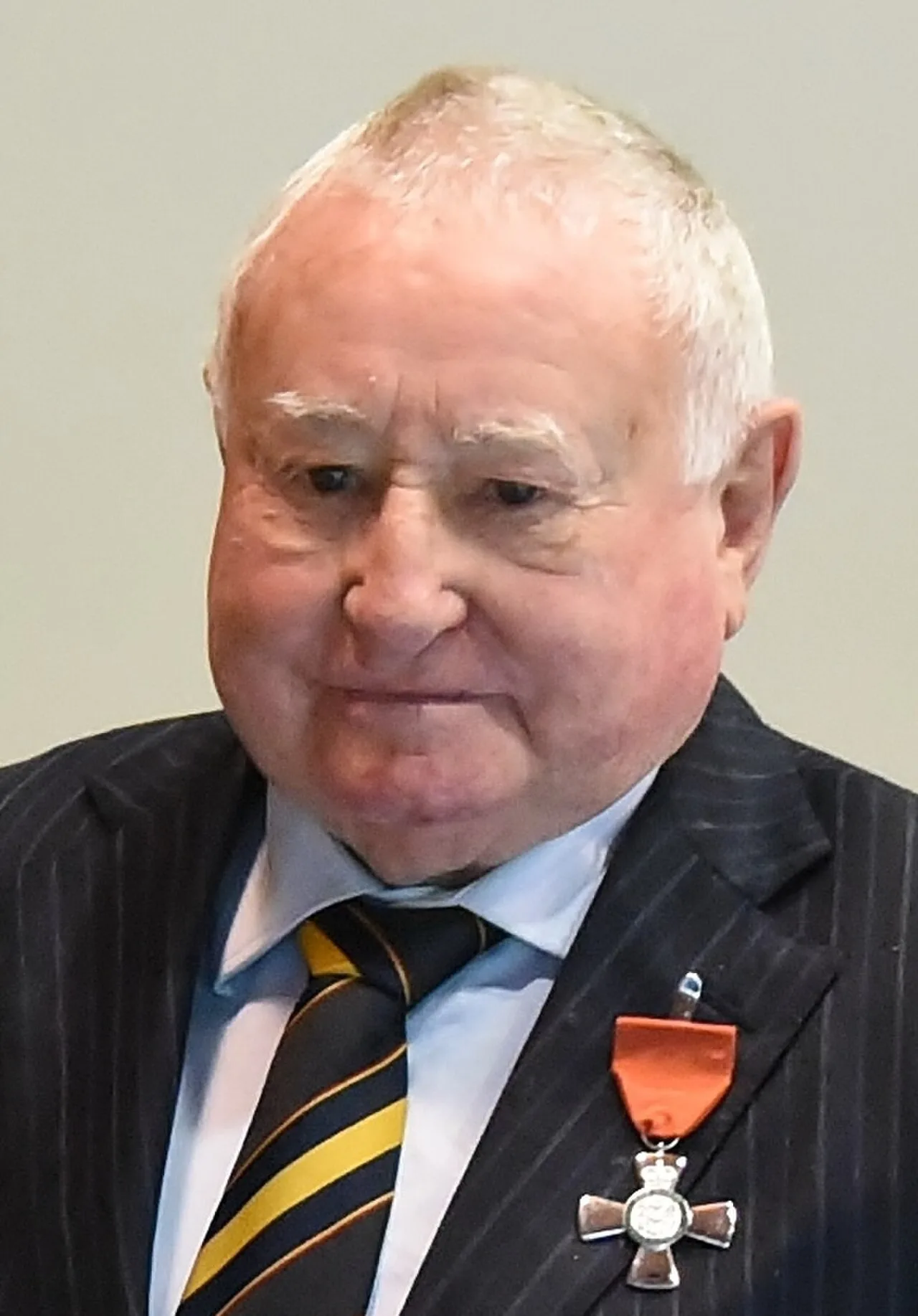 Portrait of Barry Sinclair (1936–2022) – memorial page