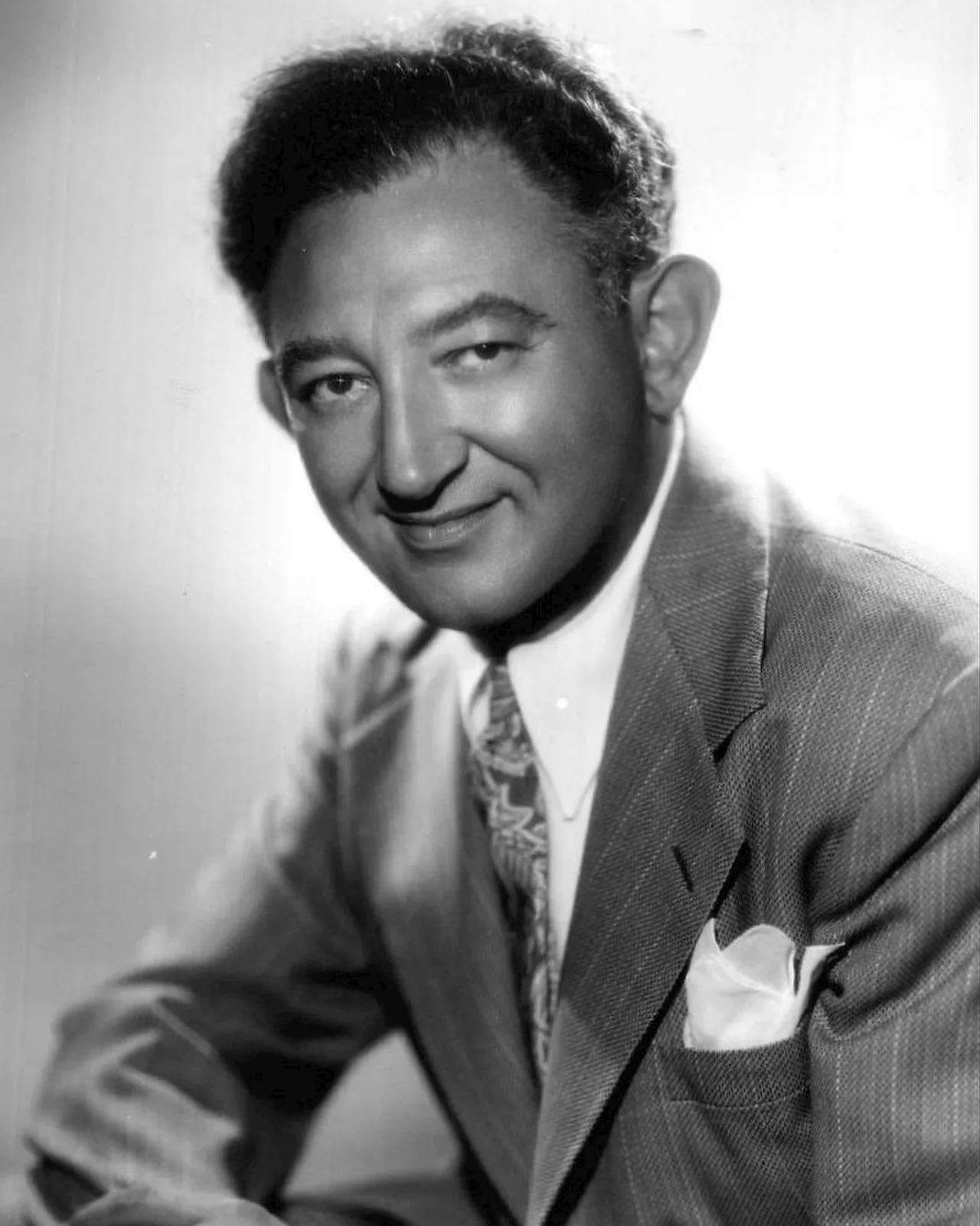 Portrait of Bert Gordon (1895–1974) – memorial page