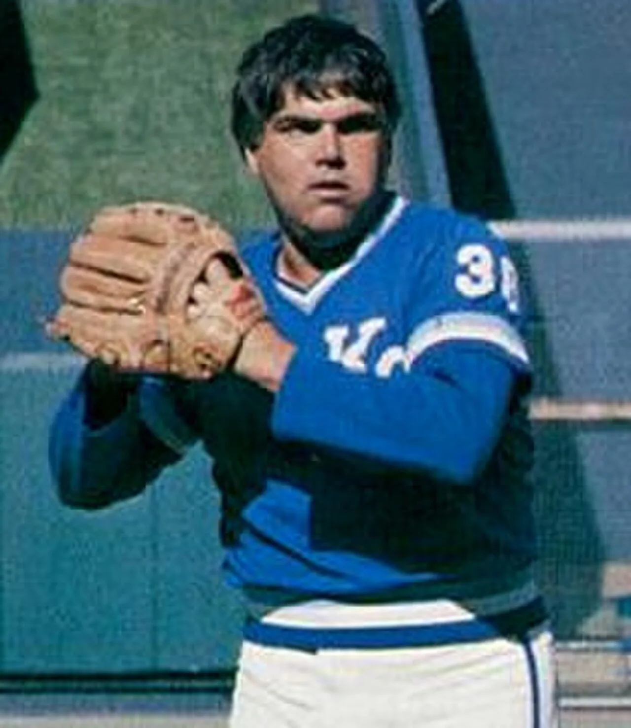 Porträt von Billy Connors (1941–2018) – Gedenkseite