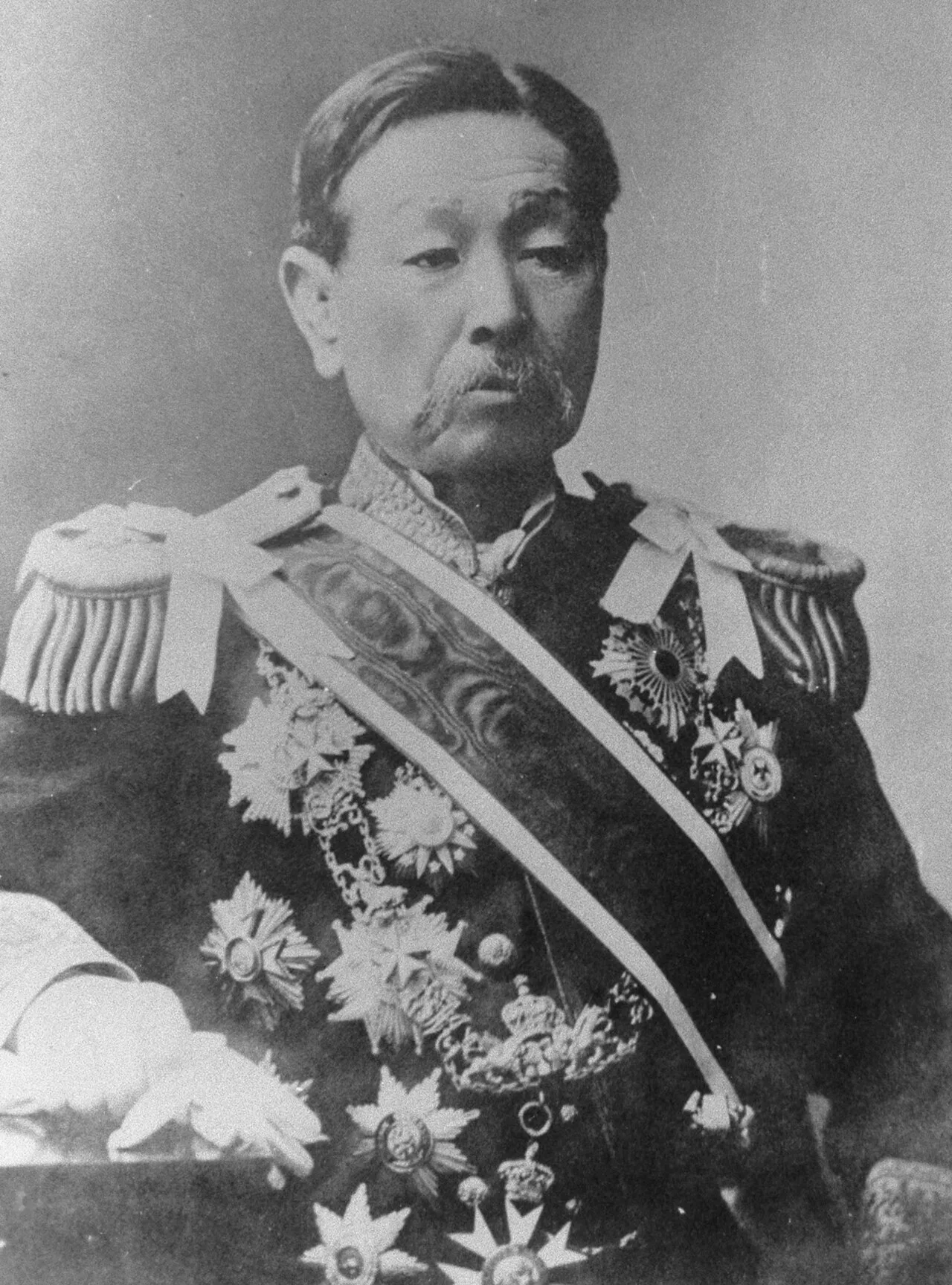 Porträt von Inoue Kaoru (1836–1915) – Gedenkseite