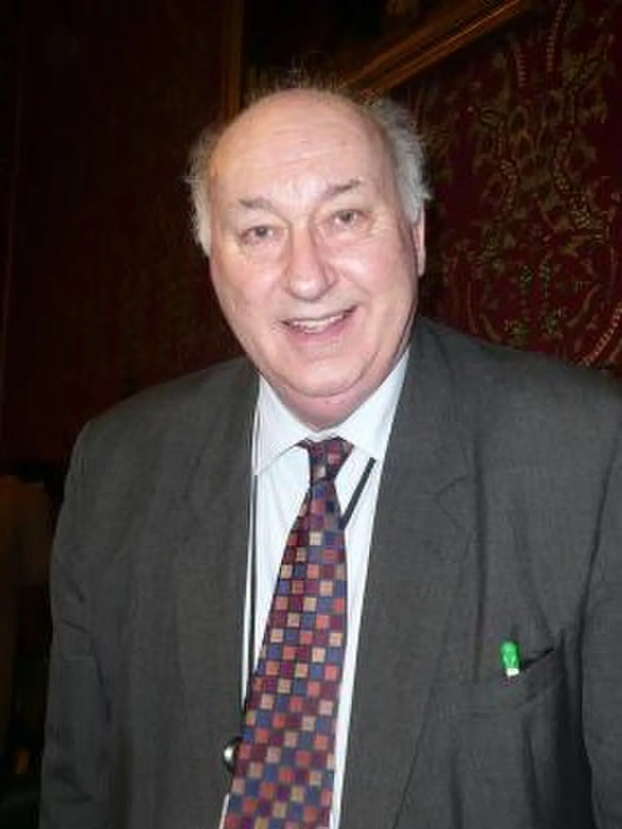 Porträt von Bruce George (1942–2020) – Gedenkseite