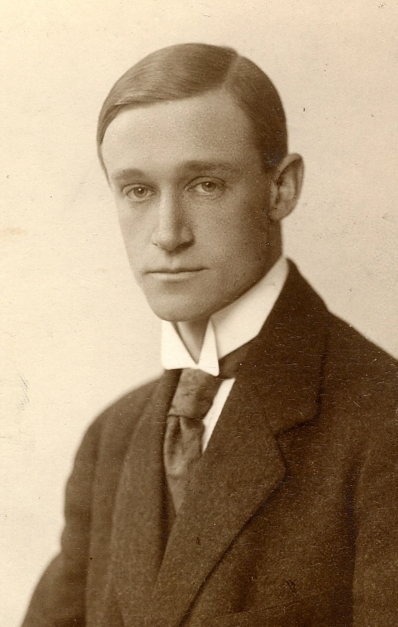 Portrait of Curt Weibull (1886–1991) – memorial page