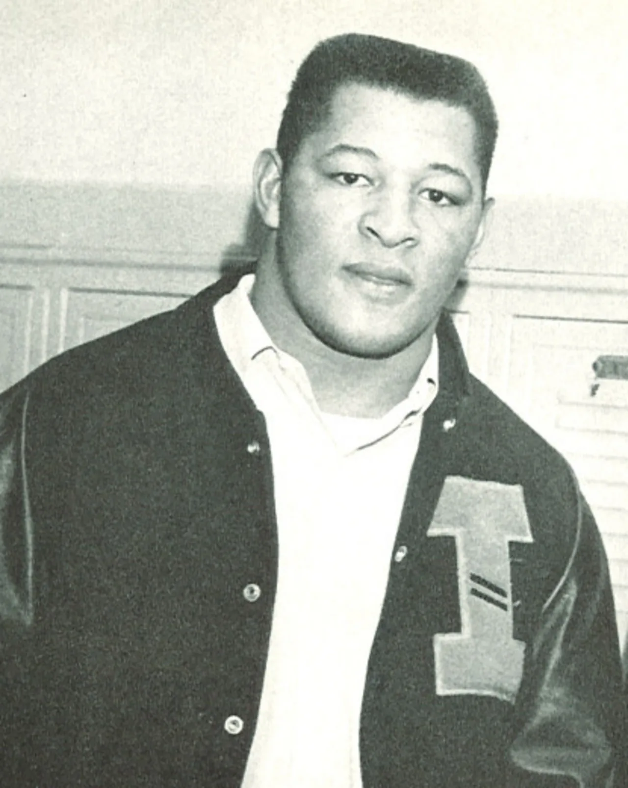 Portrait of Cal Jones (1933–1956) – memorial page