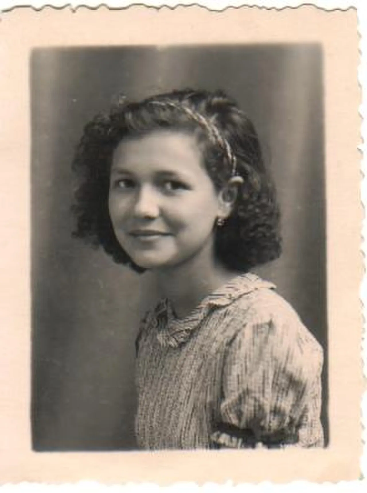 Porträt von Suzanne Orts (1927–2018) – Gedenkseite