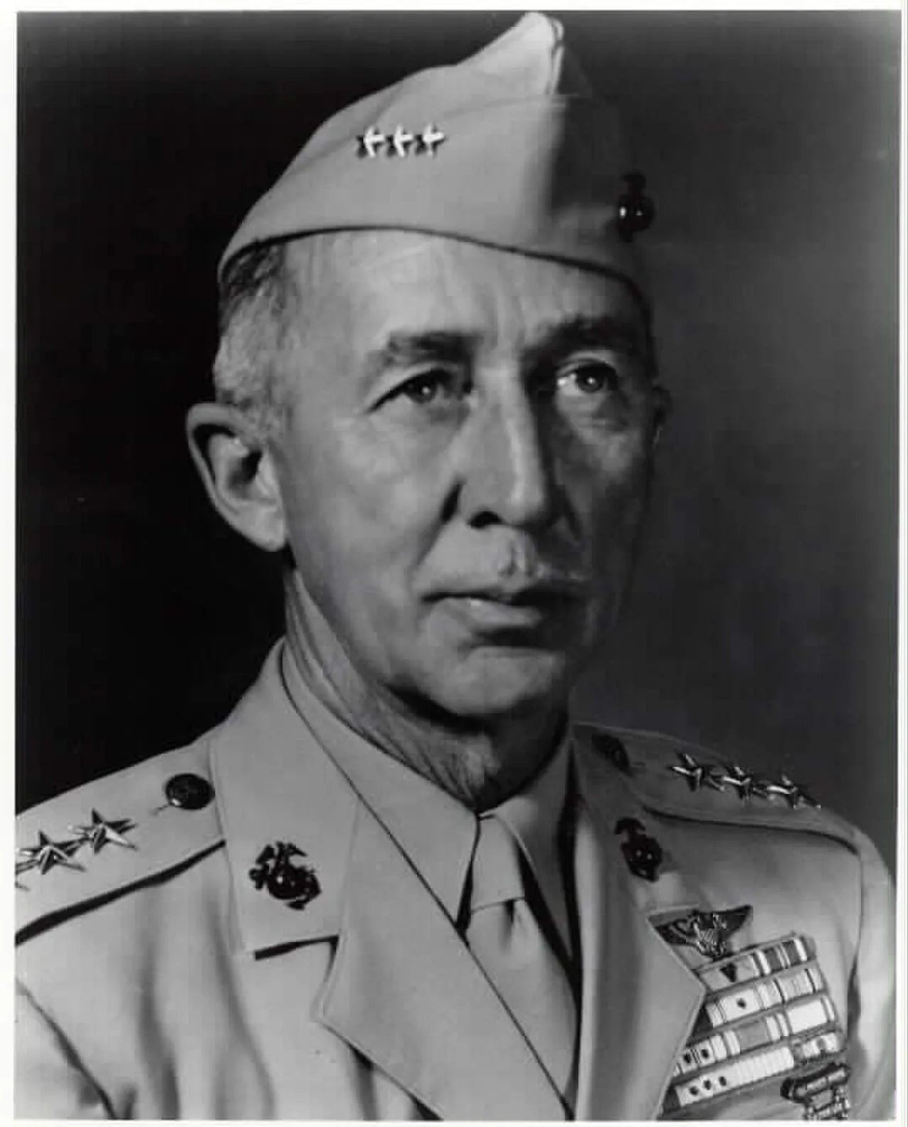 Porträt von Carson Abel Roberts (1905–1983) – Gedenkseite