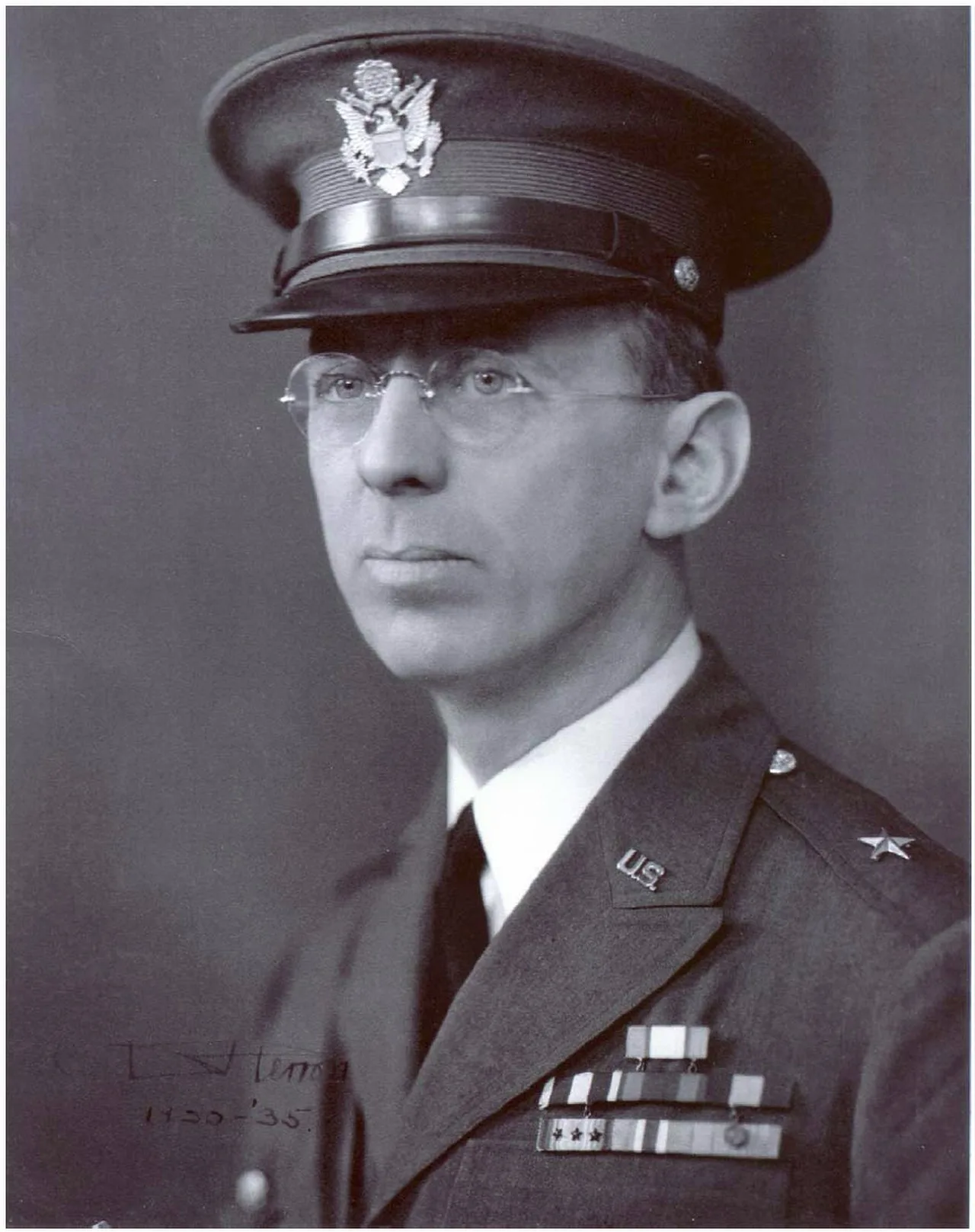 Porträt von Charles D. Herron (1877–1977) – Gedenkseite