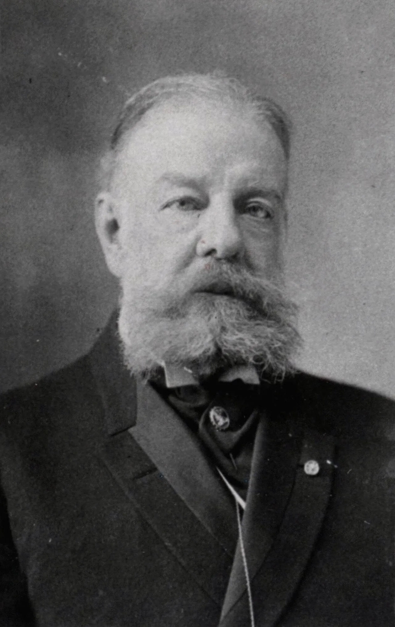 Porträt von Charles E. Coon (1842–1920) – Gedenkseite