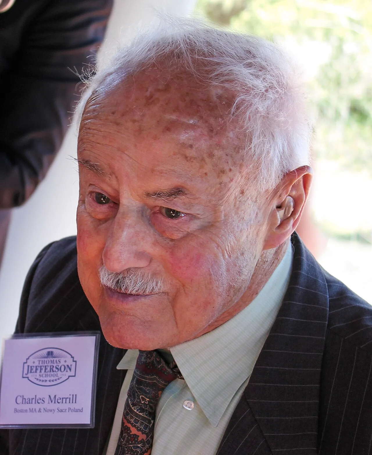 Porträt von Charles E. Merrill Jr. (1920–2017) – Gedenkseite