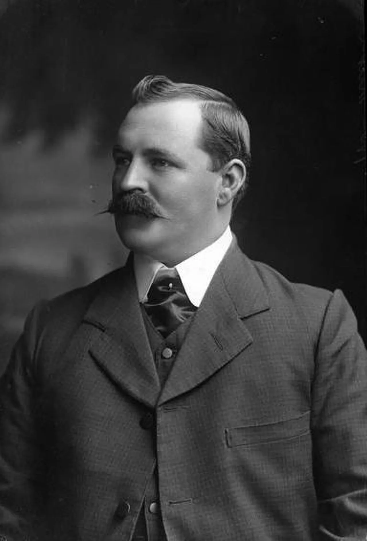Portrait of Charles McGrath (1872–1934) – memorial page