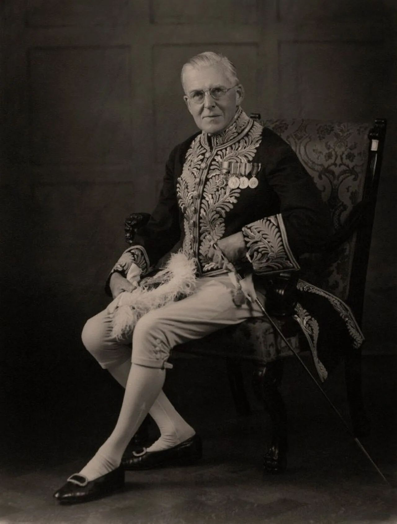 Porträt von Charles Williams (1886–1955) – Gedenkseite