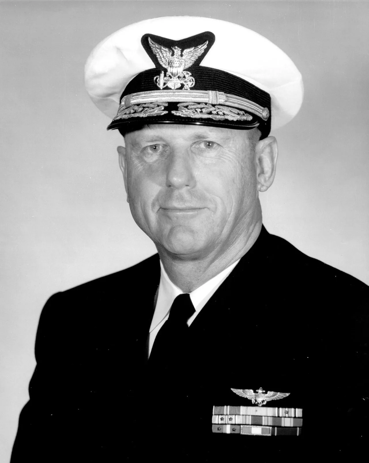 Porträt von Chester R. Bender (1914–1996) – Gedenkseite