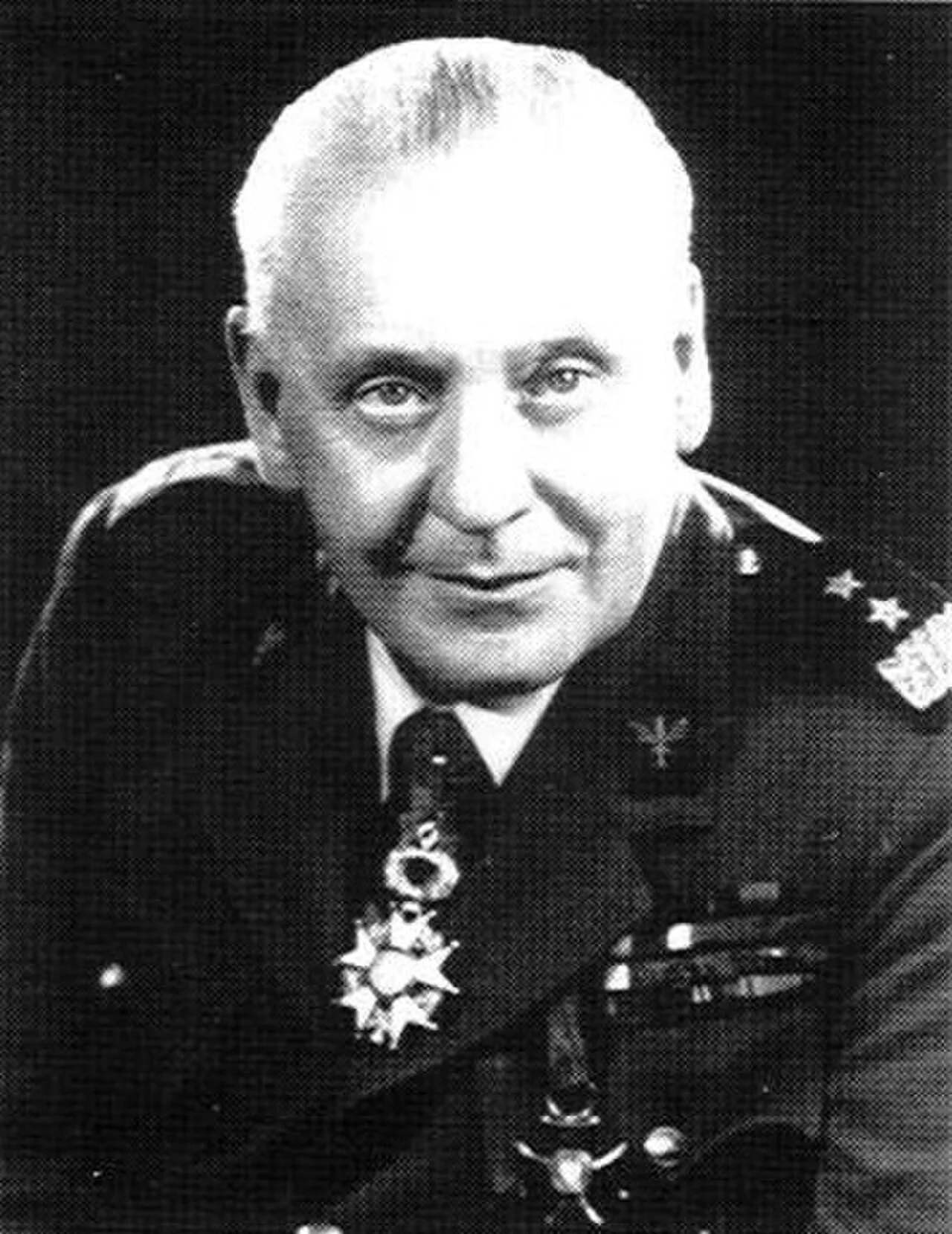Portrait of Stanisław Maczek (1892–1994) – memorial page