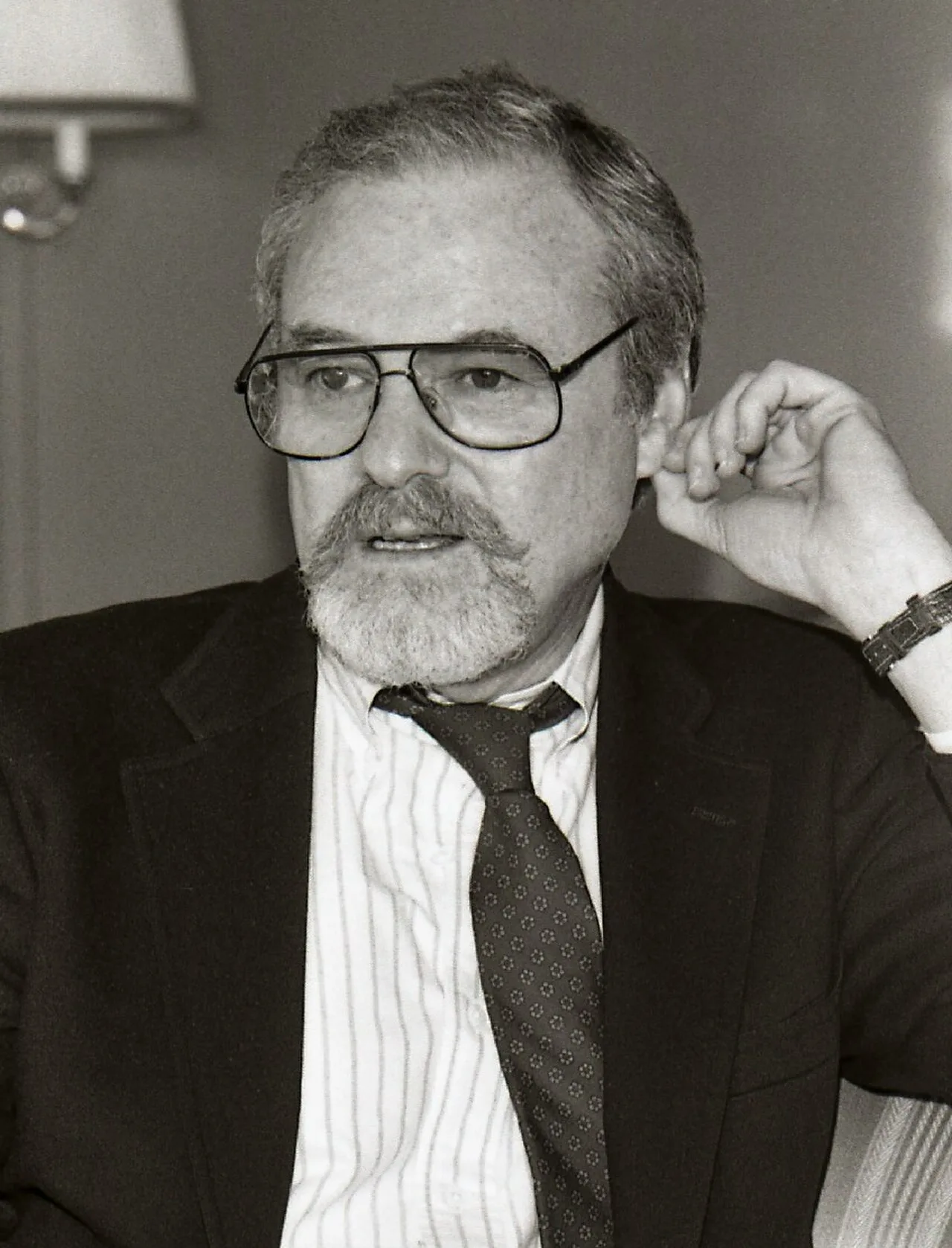 Portrait of Alan J. Pakula (1928–1998) – memorial page