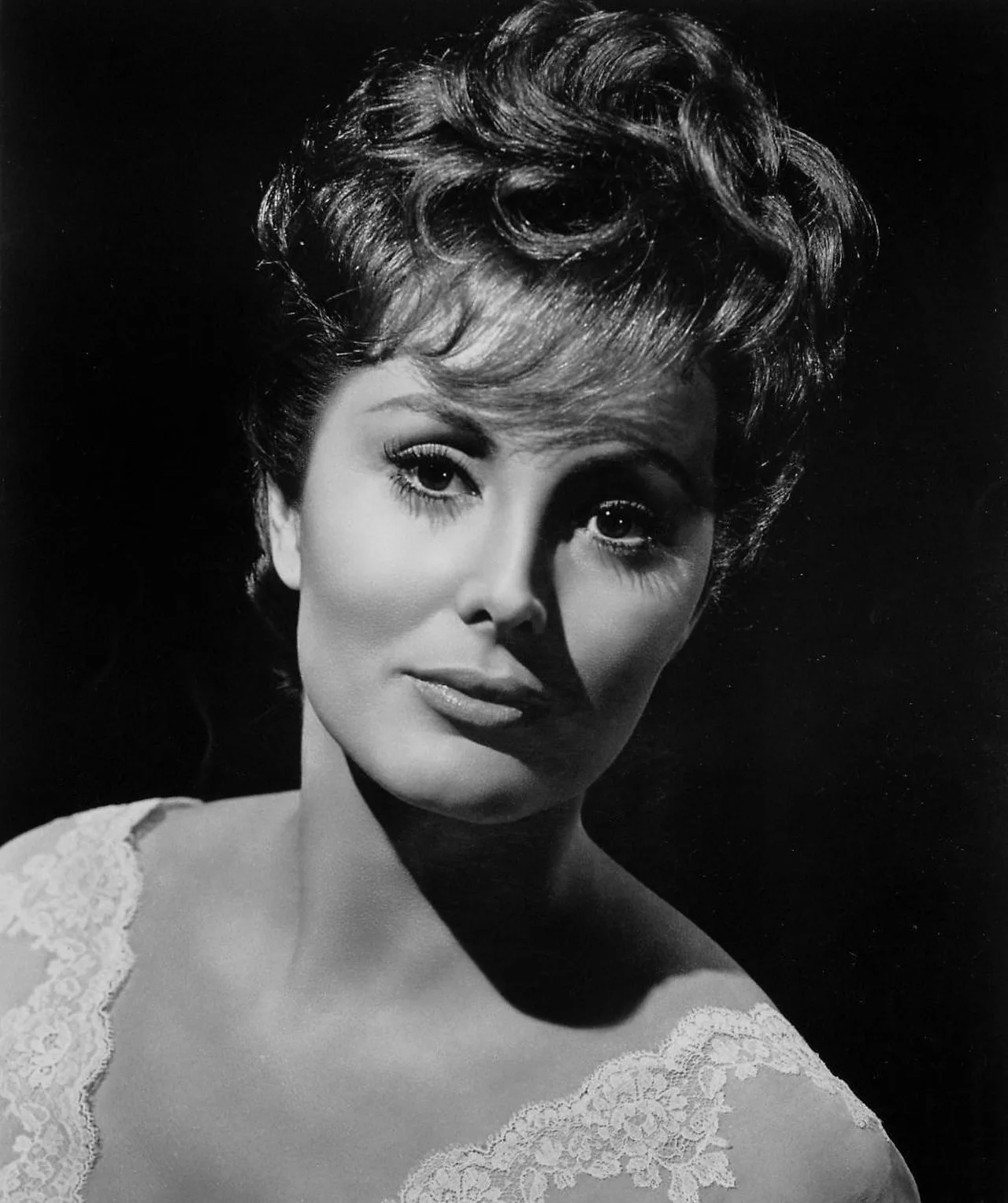 Porträt von Charlene Holt (1928–1996) – Gedenkseite