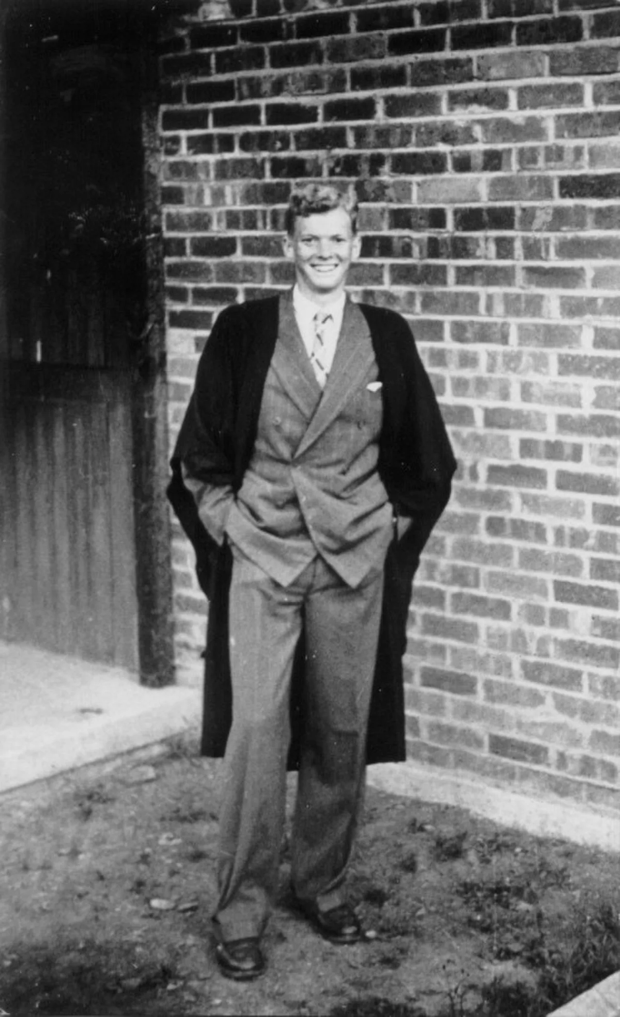 Portrait of Cuan McCarthy (1929–2000) – memorial page