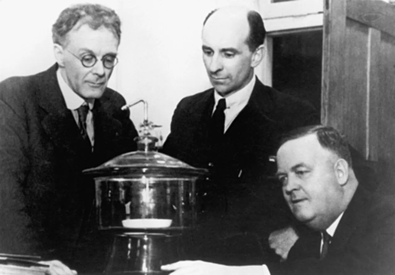 Portrait of David Rivett (1885–1961) – memorial page
