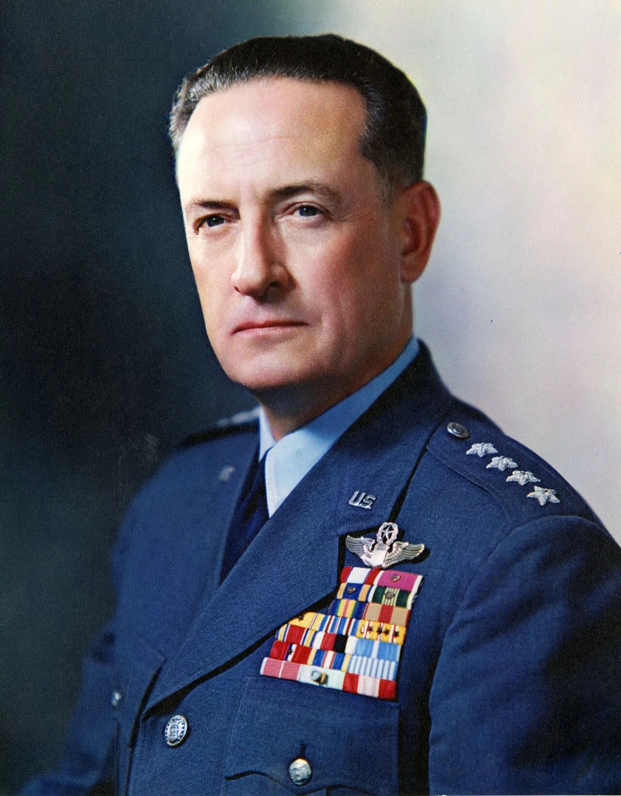Porträt von Thomas D. White (1901–1965) – Gedenkseite