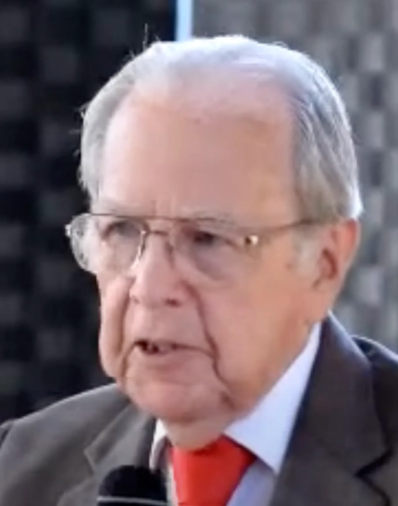 Porträt von Delwin Jones (1924–2018) – Gedenkseite