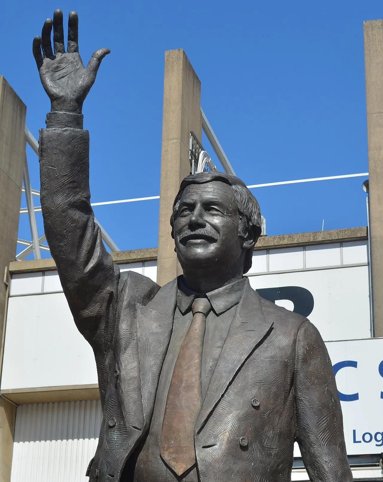 Portrait of Derek Dooley (1929–2008) – memorial page
