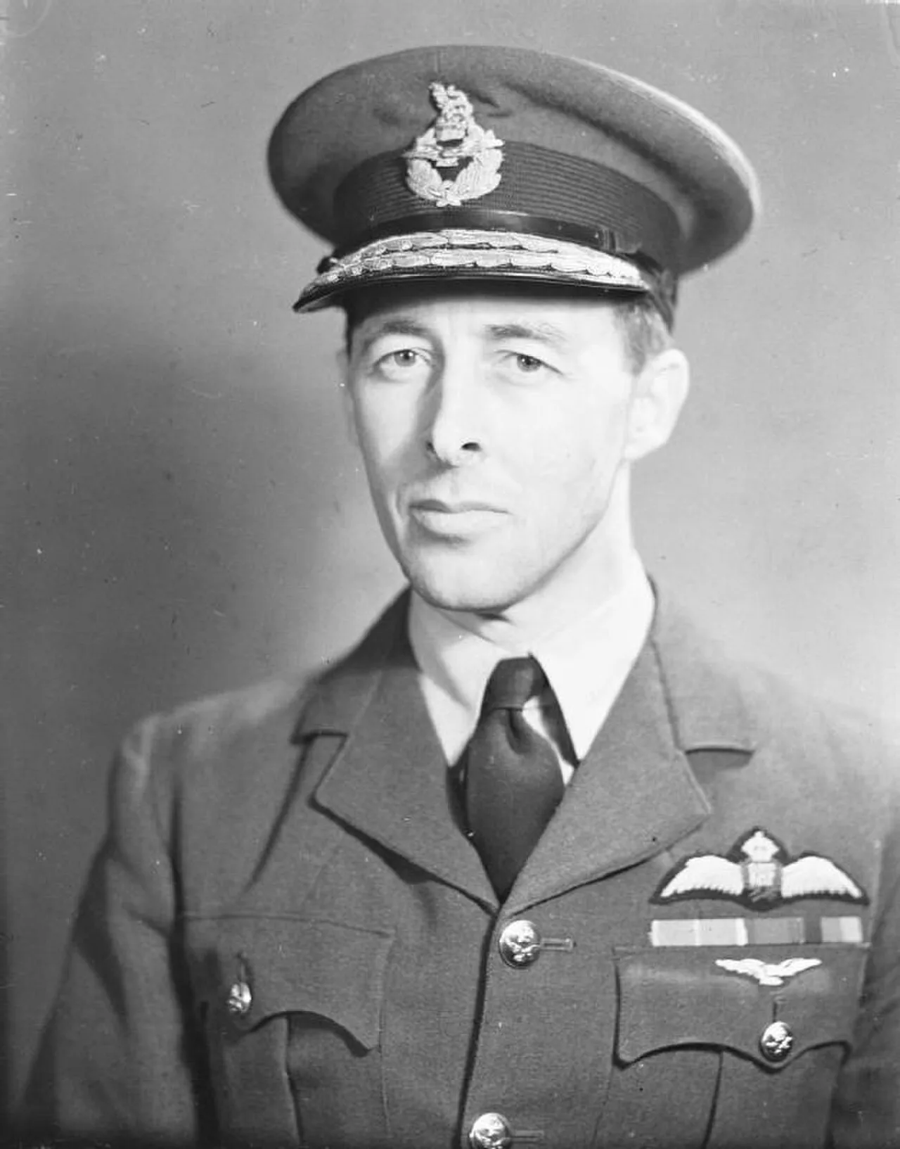 Portrait of Don Bennett (1910–1986) – memorial page