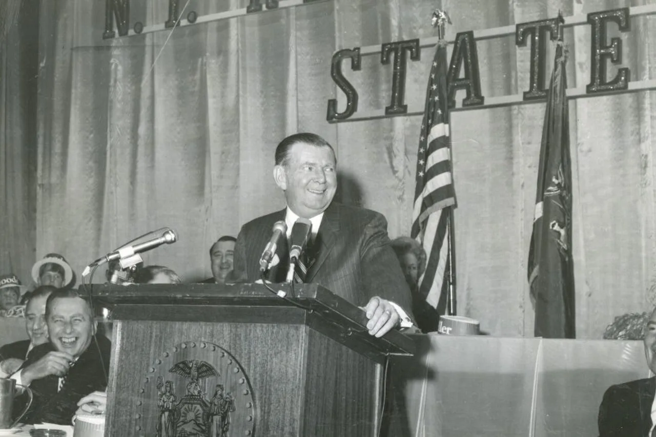Portrait of Earl Brydges (1905–1975) – memorial page
