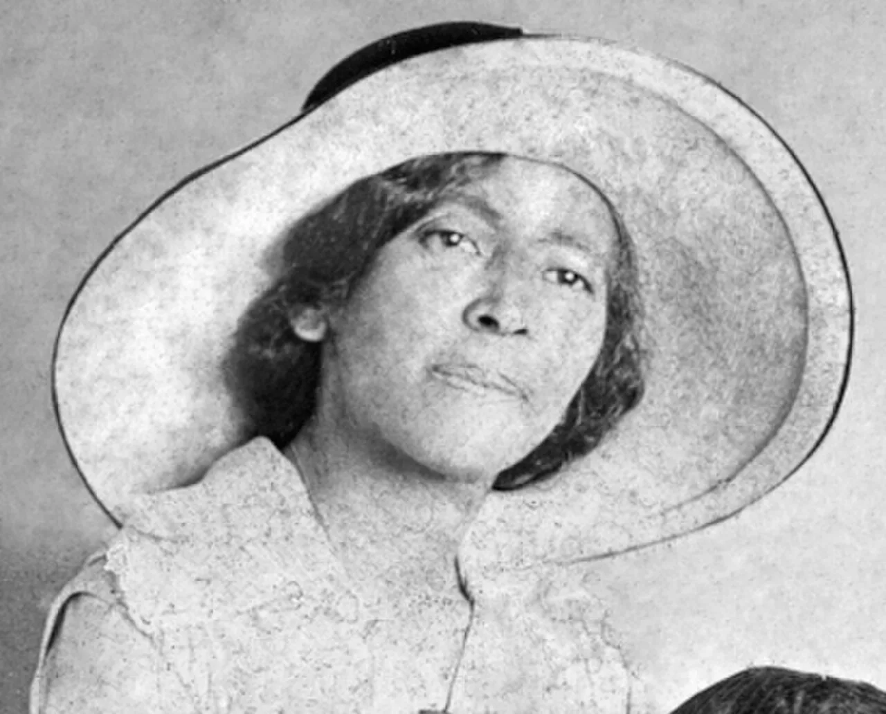 Porträt von Eartha M. M. White (1876–1974) – Gedenkseite