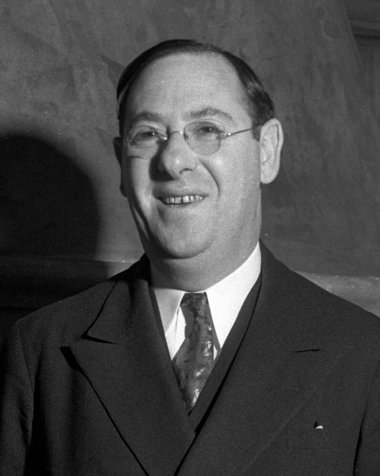 Portrait of Edgar Magnin (1890–1984) – memorial page