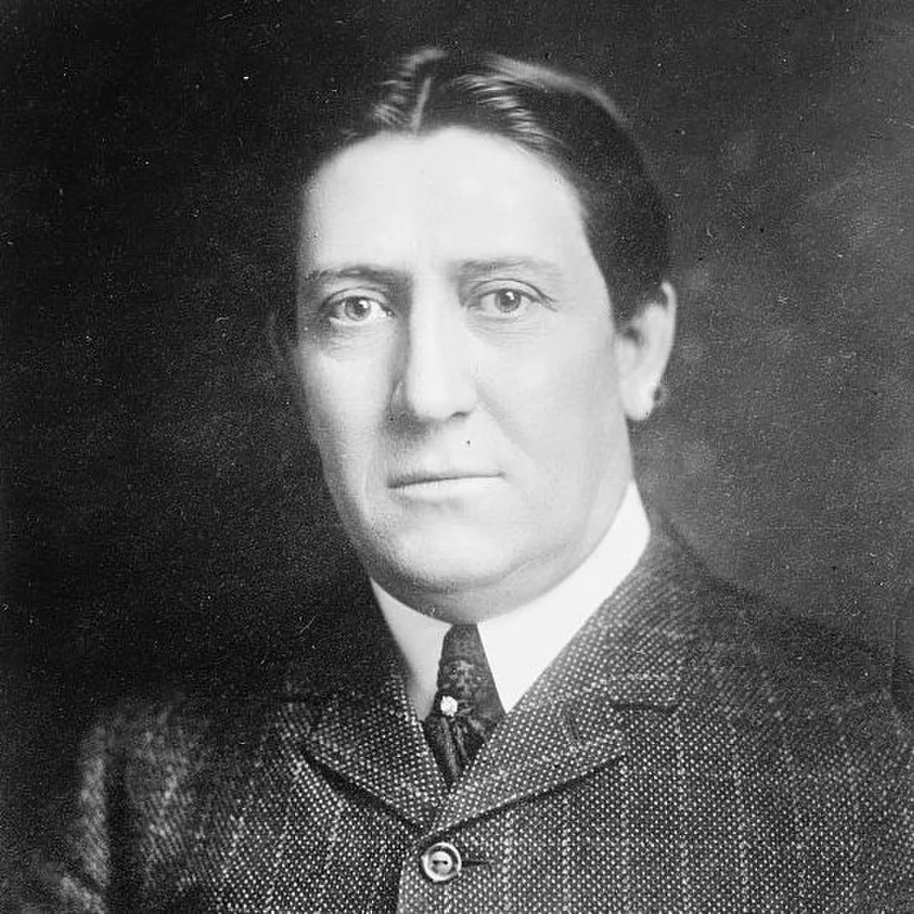 Portrait of Edward Eugene Loomis (1864–1937) – memorial page